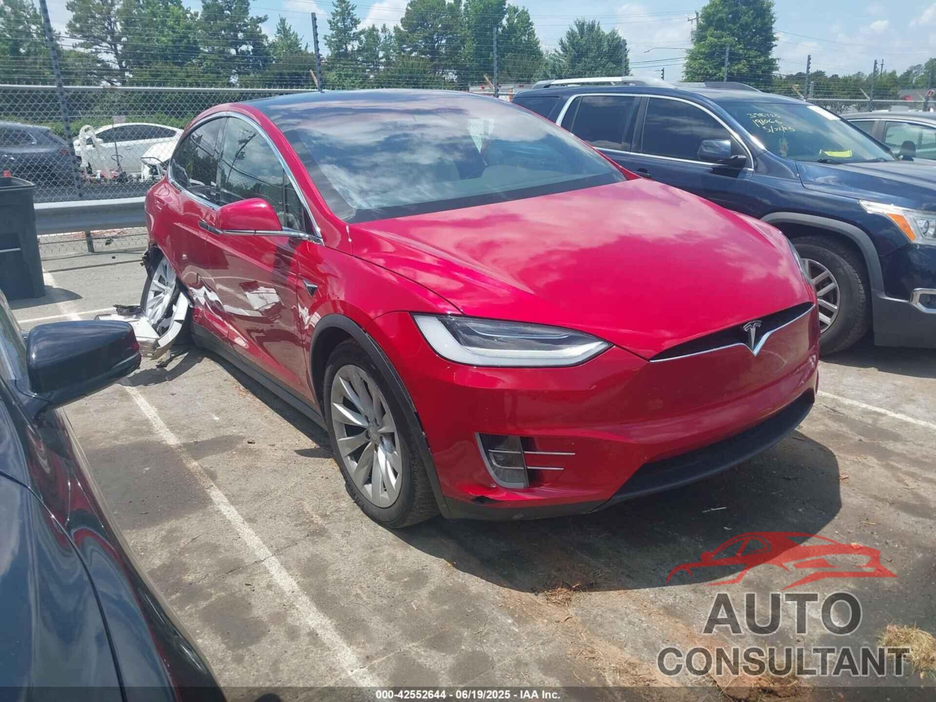 TESLA MODEL X 2020 - 5YJXCBE20LF261081