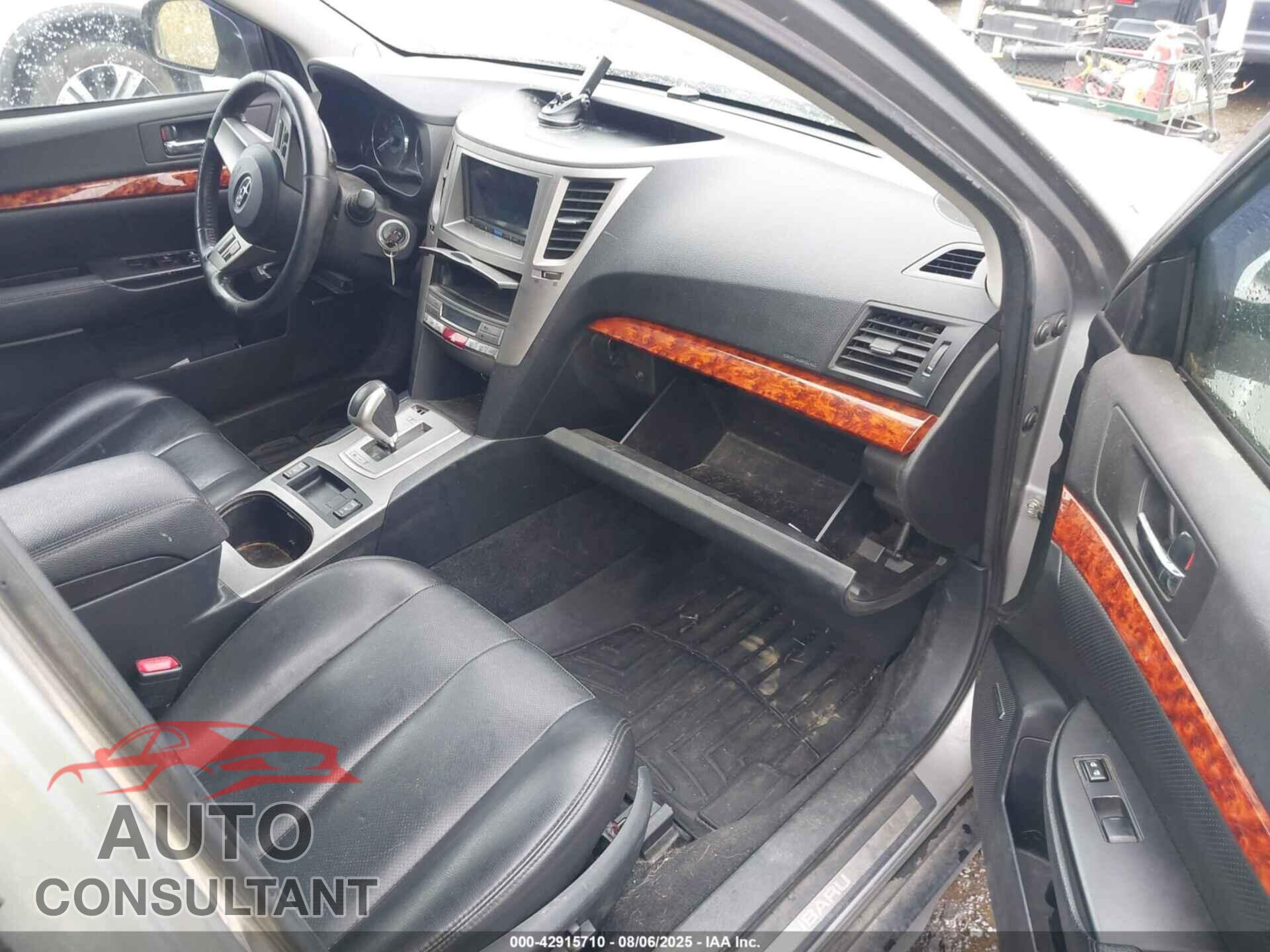 SUBARU OUTBACK 2010 - 4S4BRBKC8A3379794