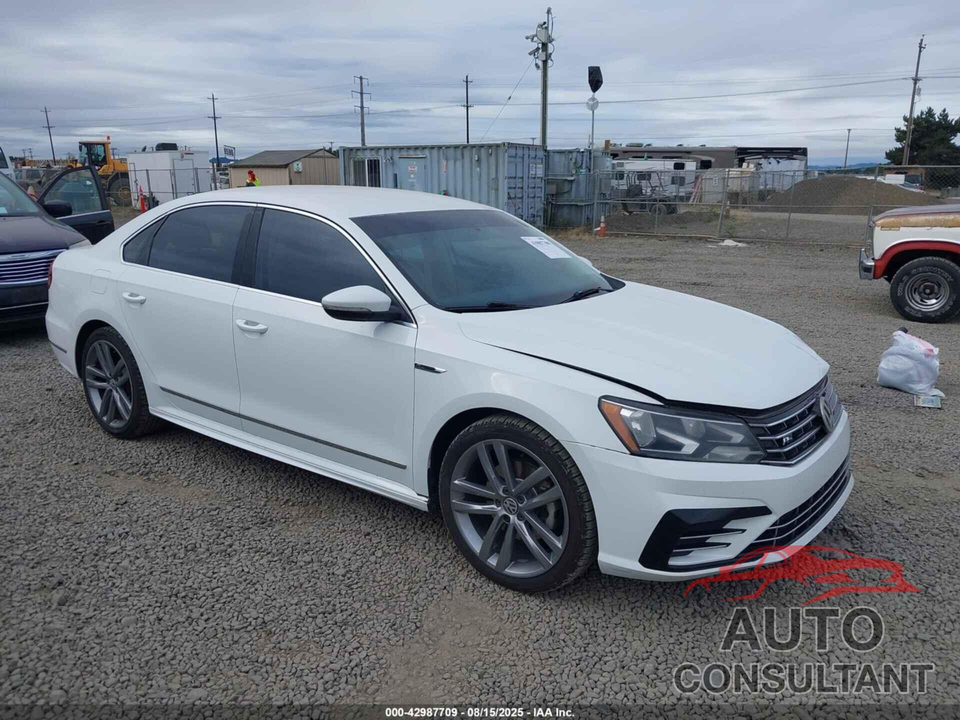 VOLKSWAGEN PASSAT 2017 - 1VWDT7A35HC045839