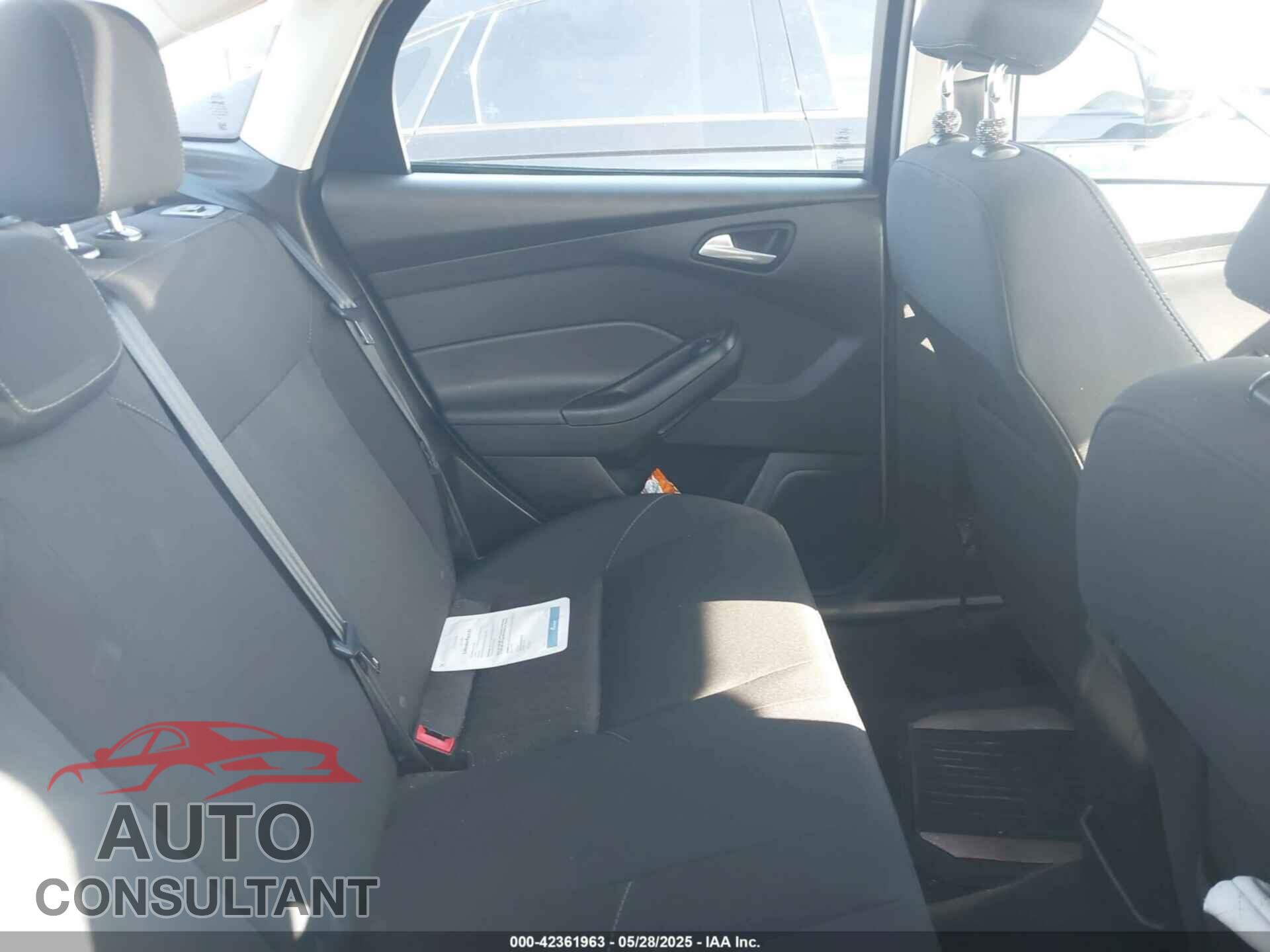 FORD FOCUS 2017 - 1FADP3F20HL291901