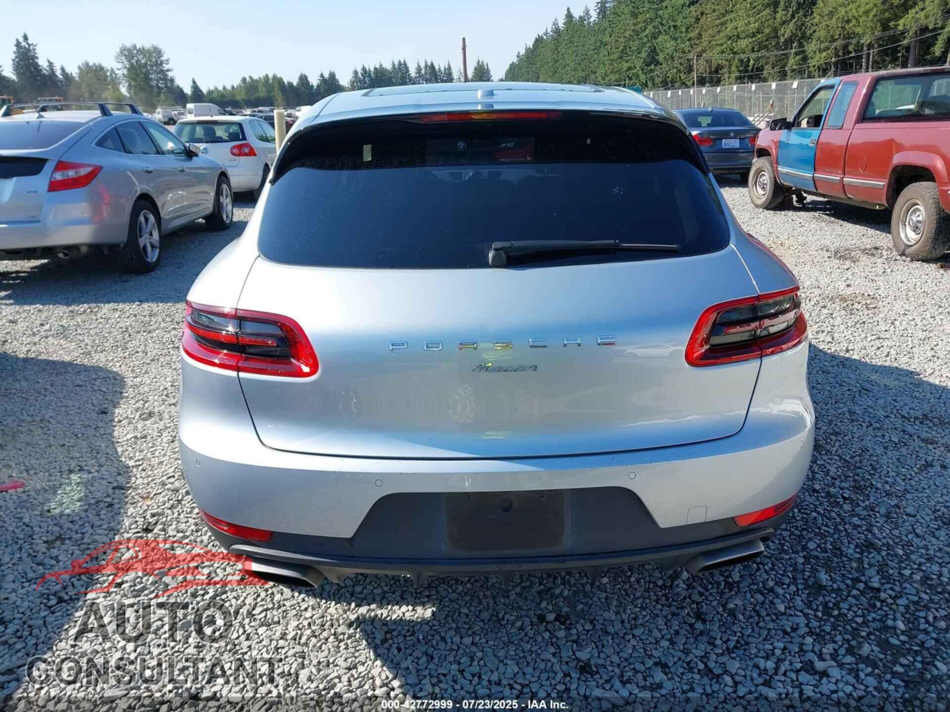 PORSCHE MACAN 2017 - WP1AA2A51HLB09566