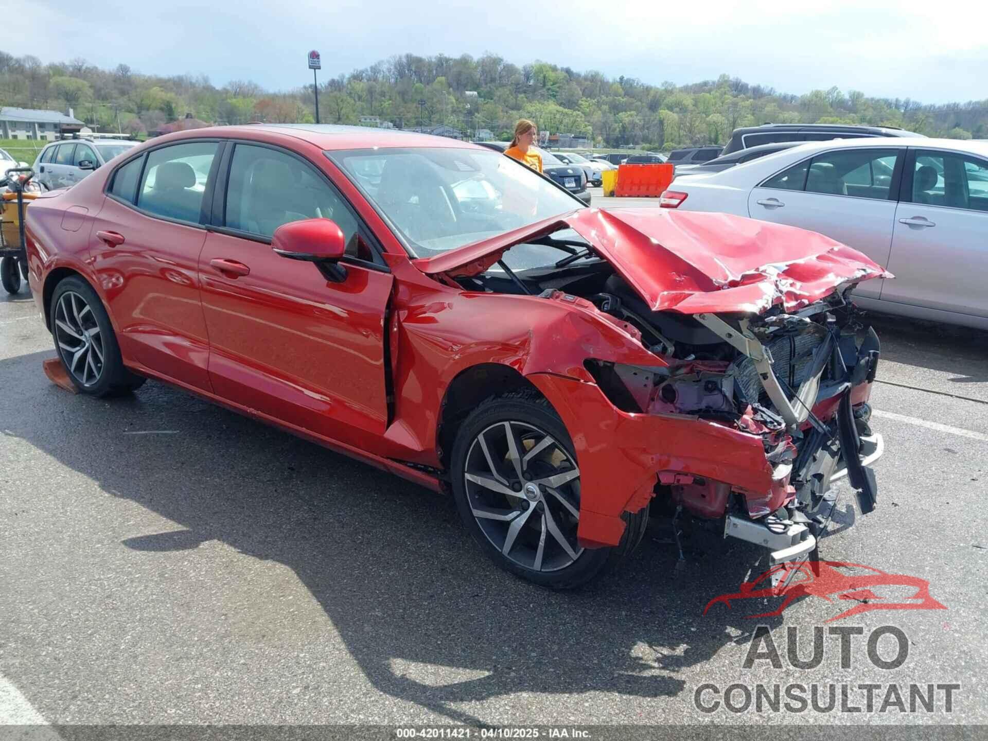 VOLVO S60 2019 - 7JR102FK8KG010019