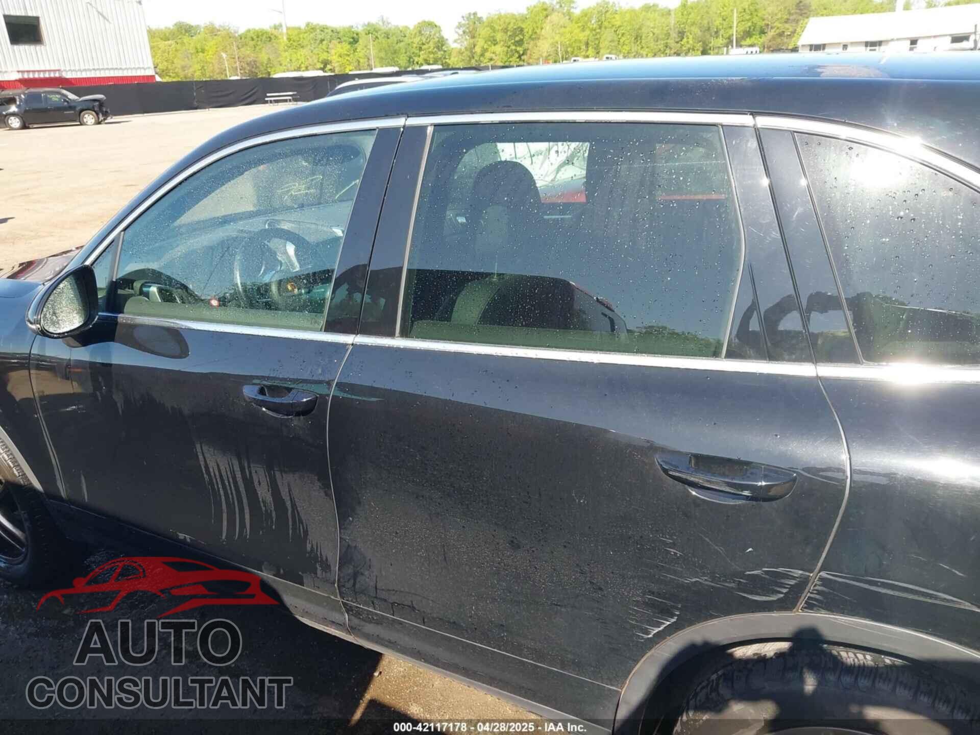 PORSCHE CAYENNE 2016 - WP1AA2A23GLA04144