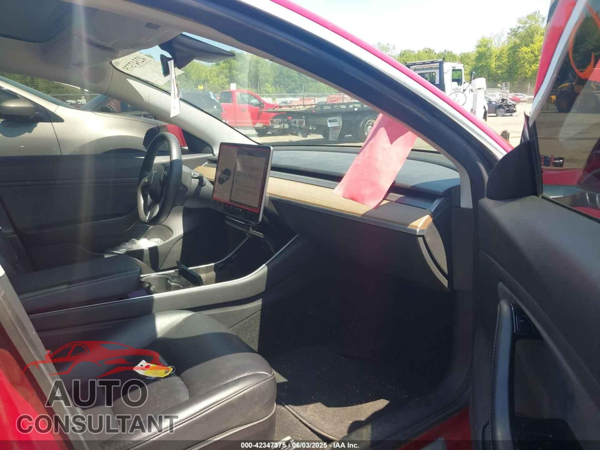 TESLA MODEL 3 2019 - 5YJ3E1EAXKF483331