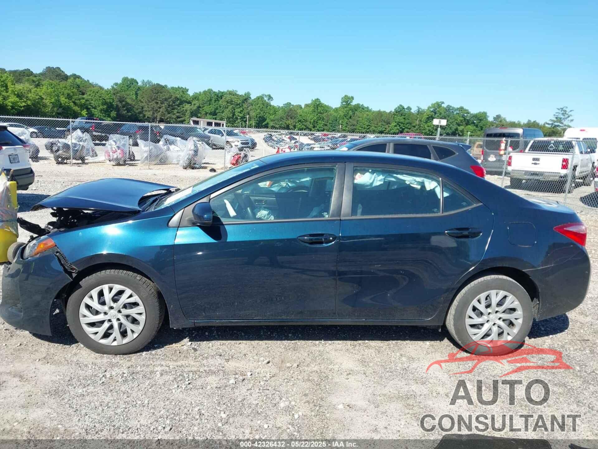 TOYOTA COROLLA 2017 - 5YFBURHEXHP733935