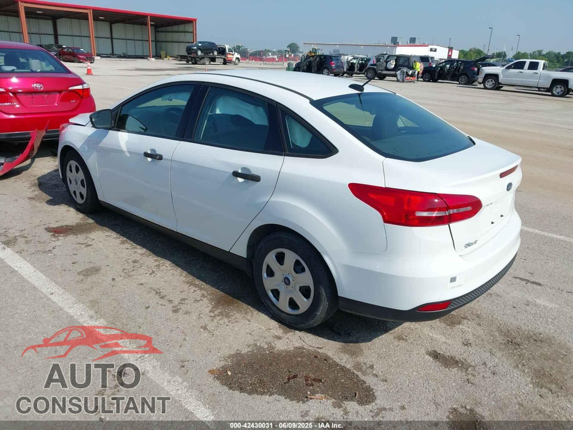 FORD FOCUS 2017 - 1FADP3E25HL299512