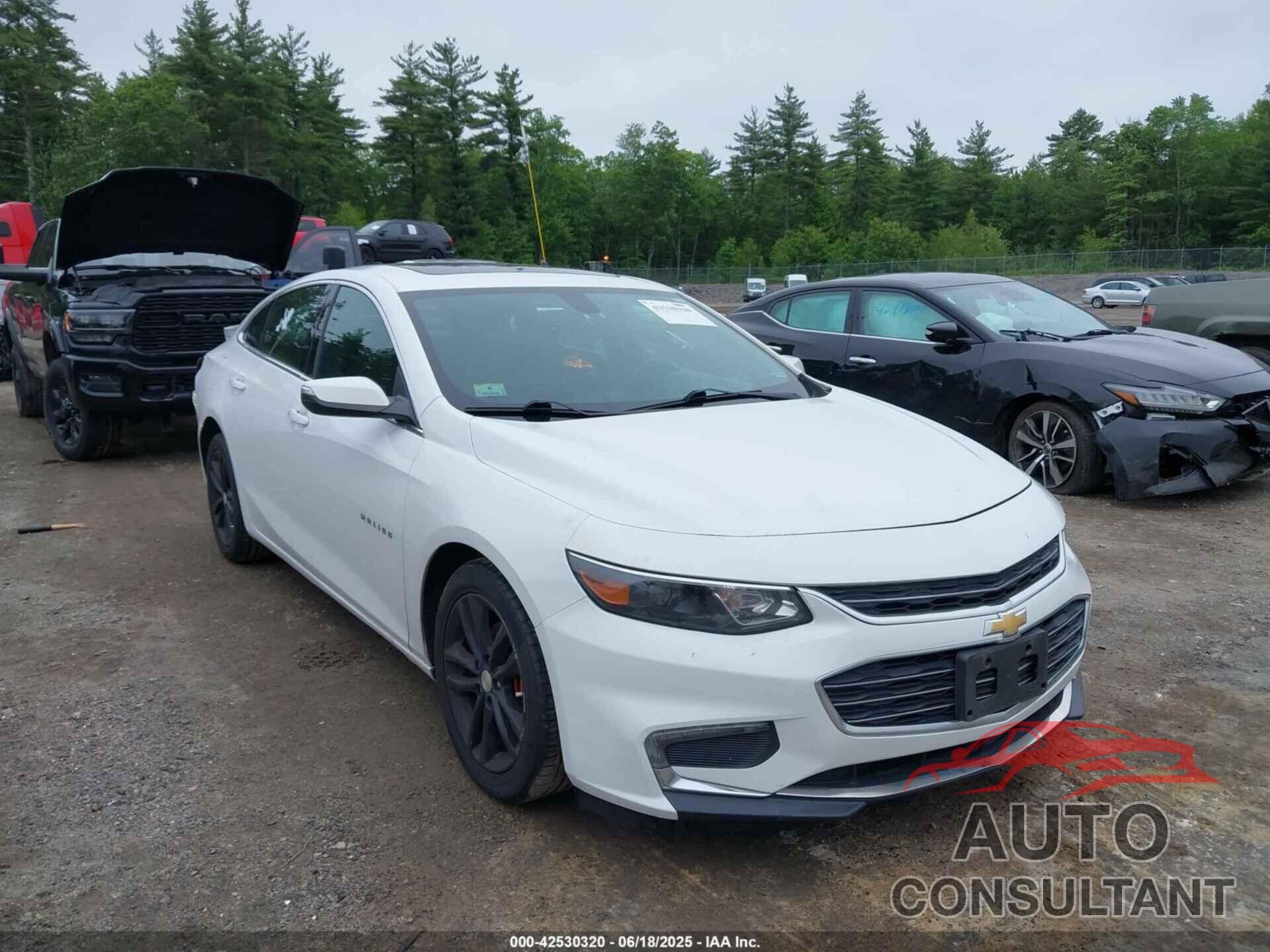 CHEVROLET MALIBU 2018 - 1G1ZD5ST1JF167703