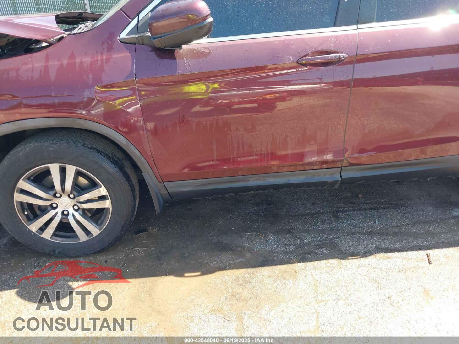 HONDA PILOT 2016 - 5FNYF6H32GB036951