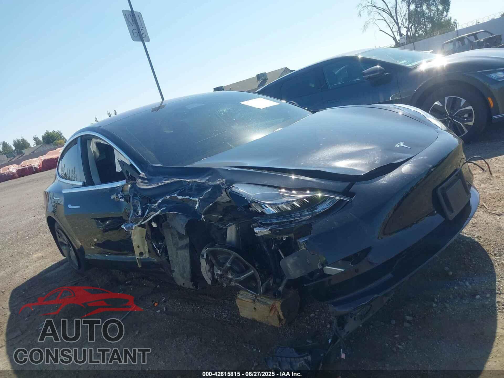 TESLA MODEL 3 2018 - 5YJ3E1EB5JF062995