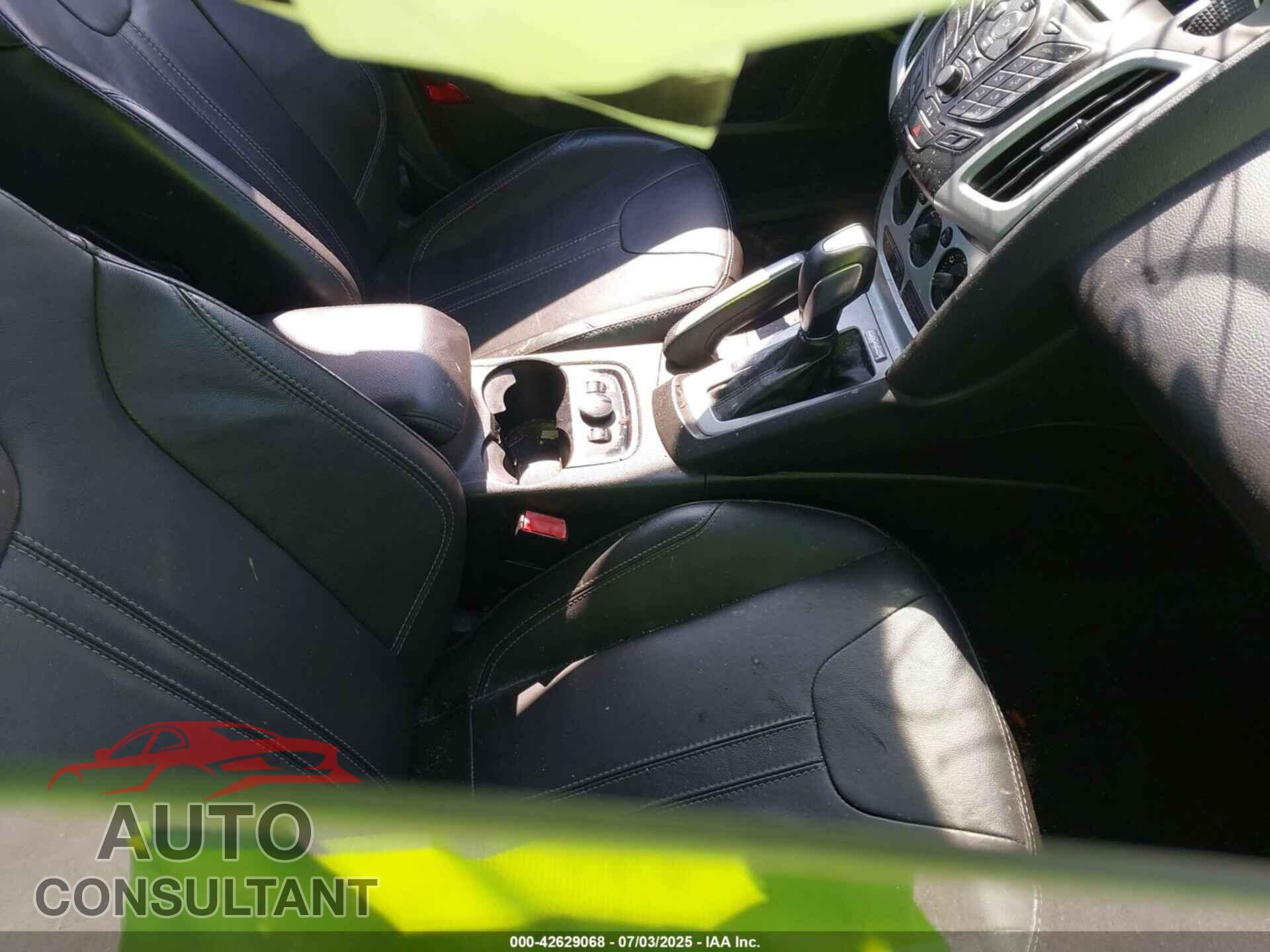 FORD FOCUS 2013 - 1FADP3F28DL244271