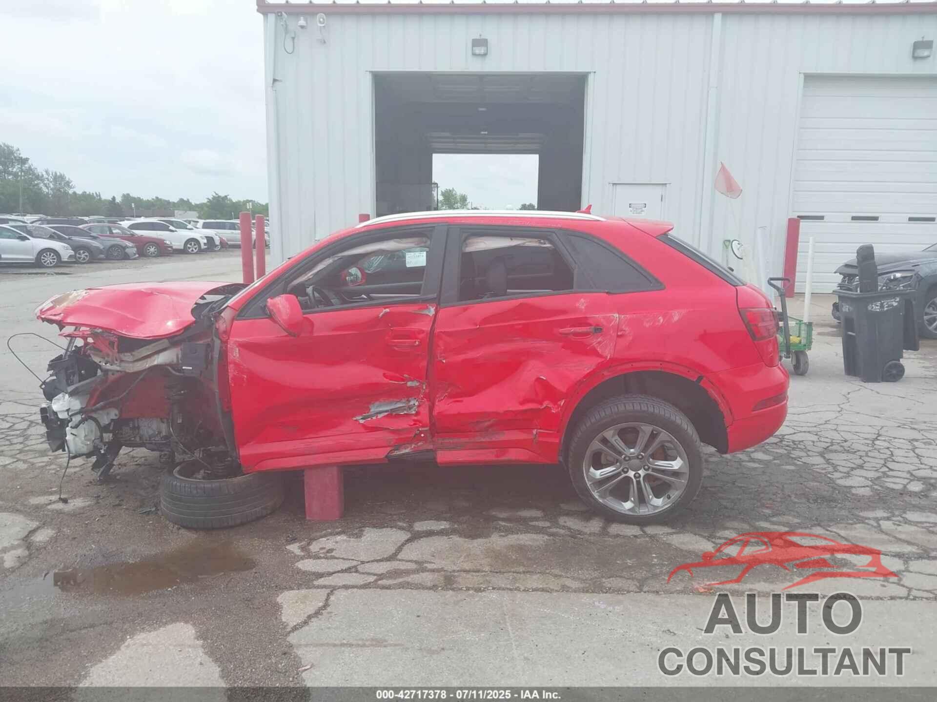 AUDI Q3 2018 - WA1BCCFS9JR025027