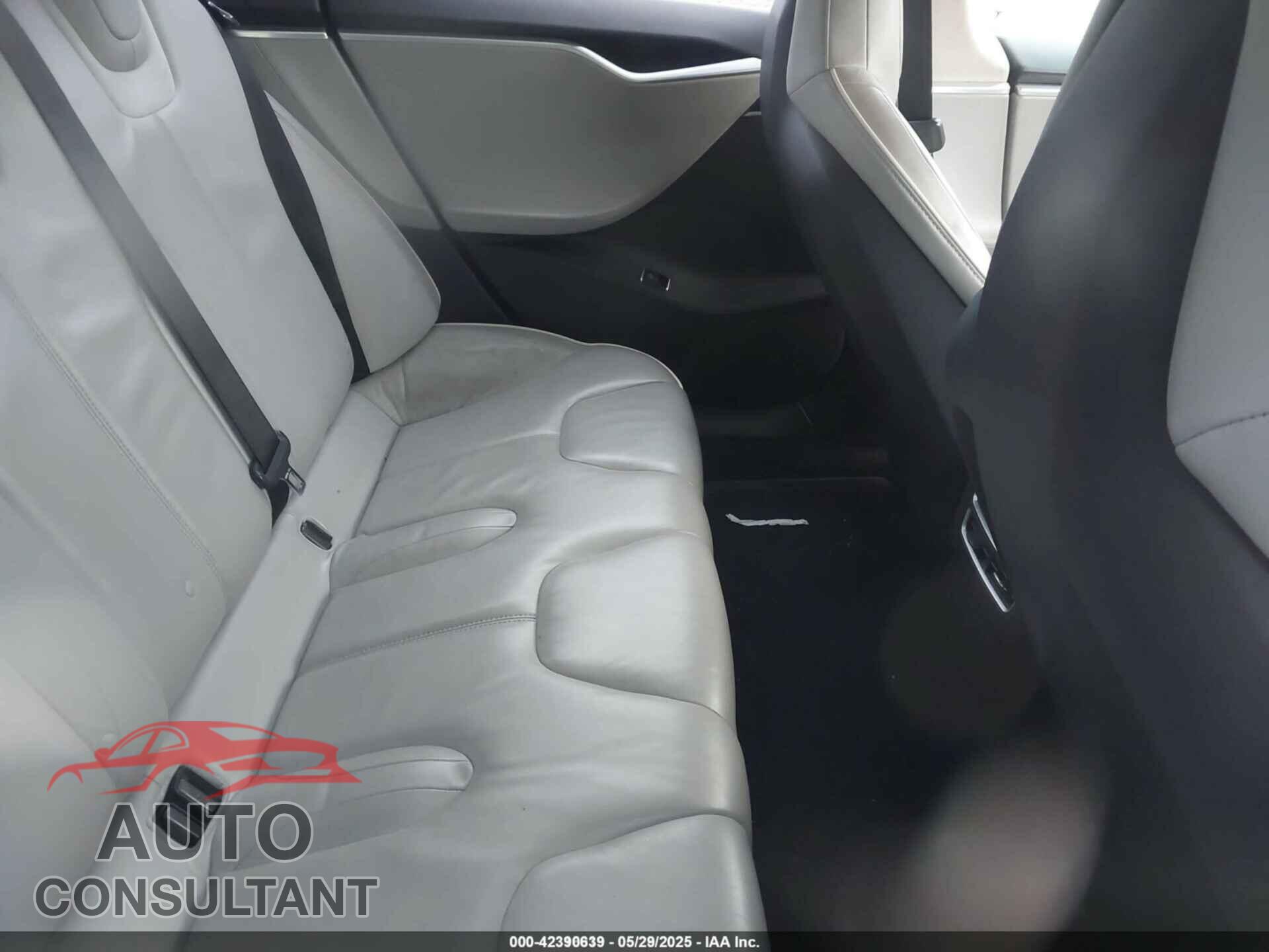 TESLA MODEL S 2013 - 5YJSA1DP6DFP04116