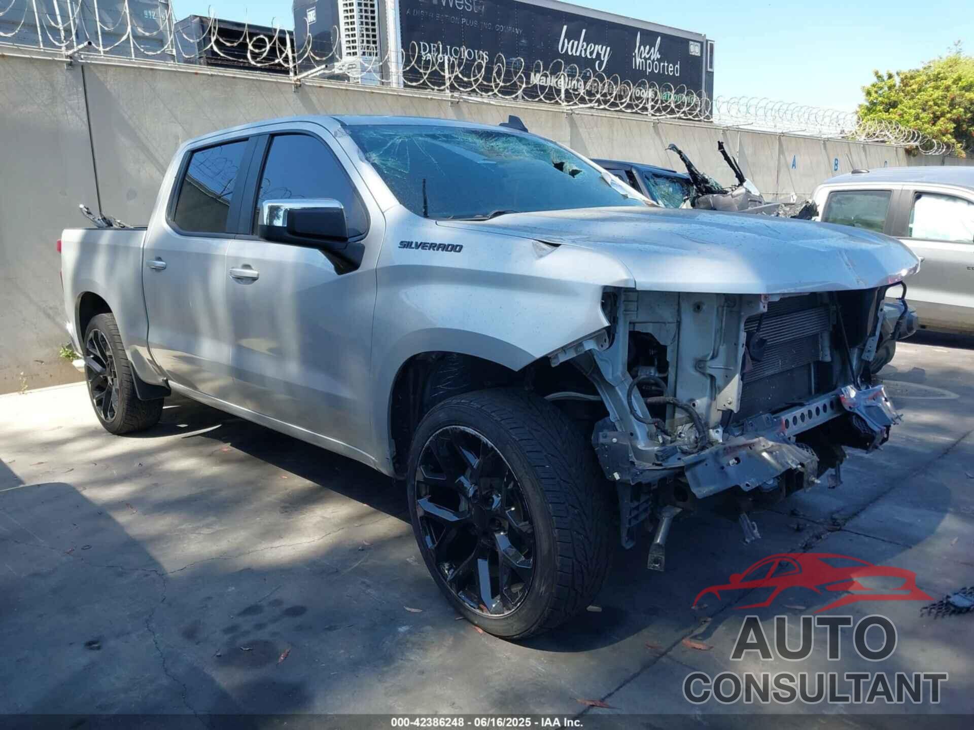 CHEVROLET SILVERADO 1500 2019 - 1GCUWCED6KZ173369