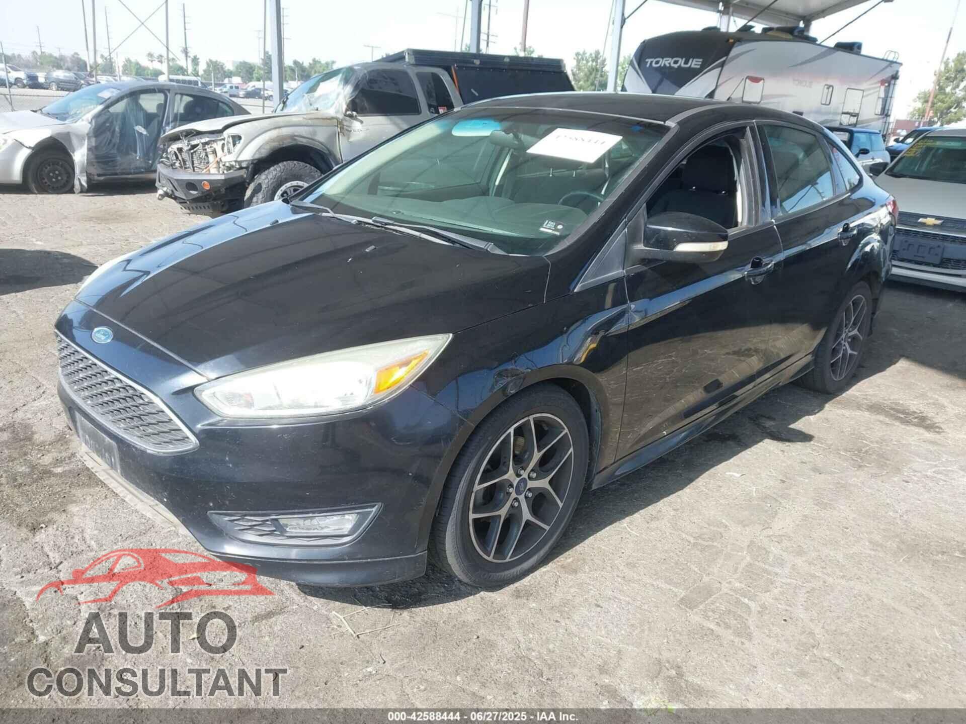 FORD FOCUS 2016 - 1FADP3F21GL246402