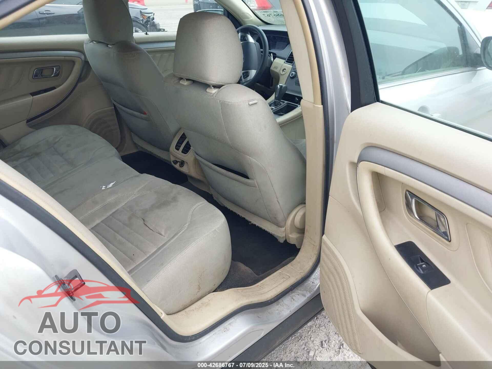 FORD TAURUS 2015 - 1FAHP2D83FG149647