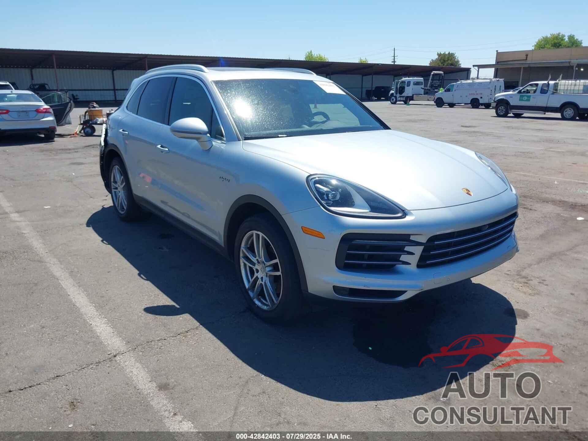 PORSCHE CAYENNE E-HYBRID 2022 - WP1AE2AY2NDA26541