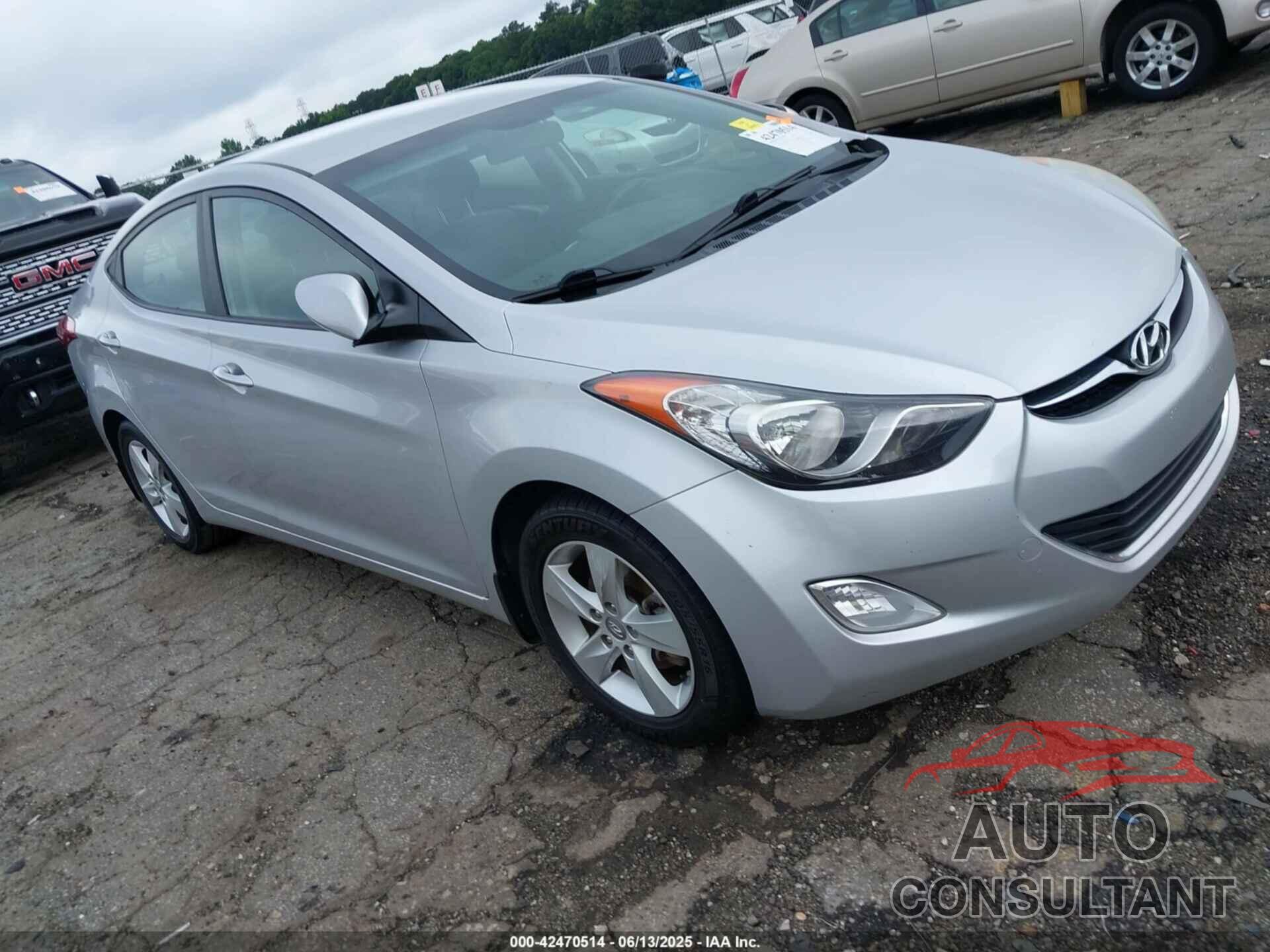 HYUNDAI ELANTRA 2013 - KMHDH4AE6DU870387