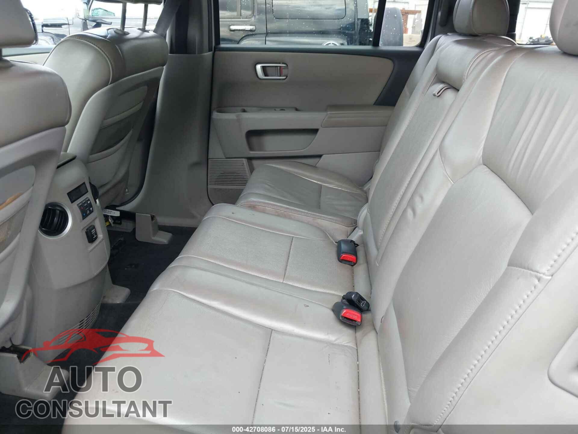 HONDA PILOT 2011 - 5FNYF4H59BB063773