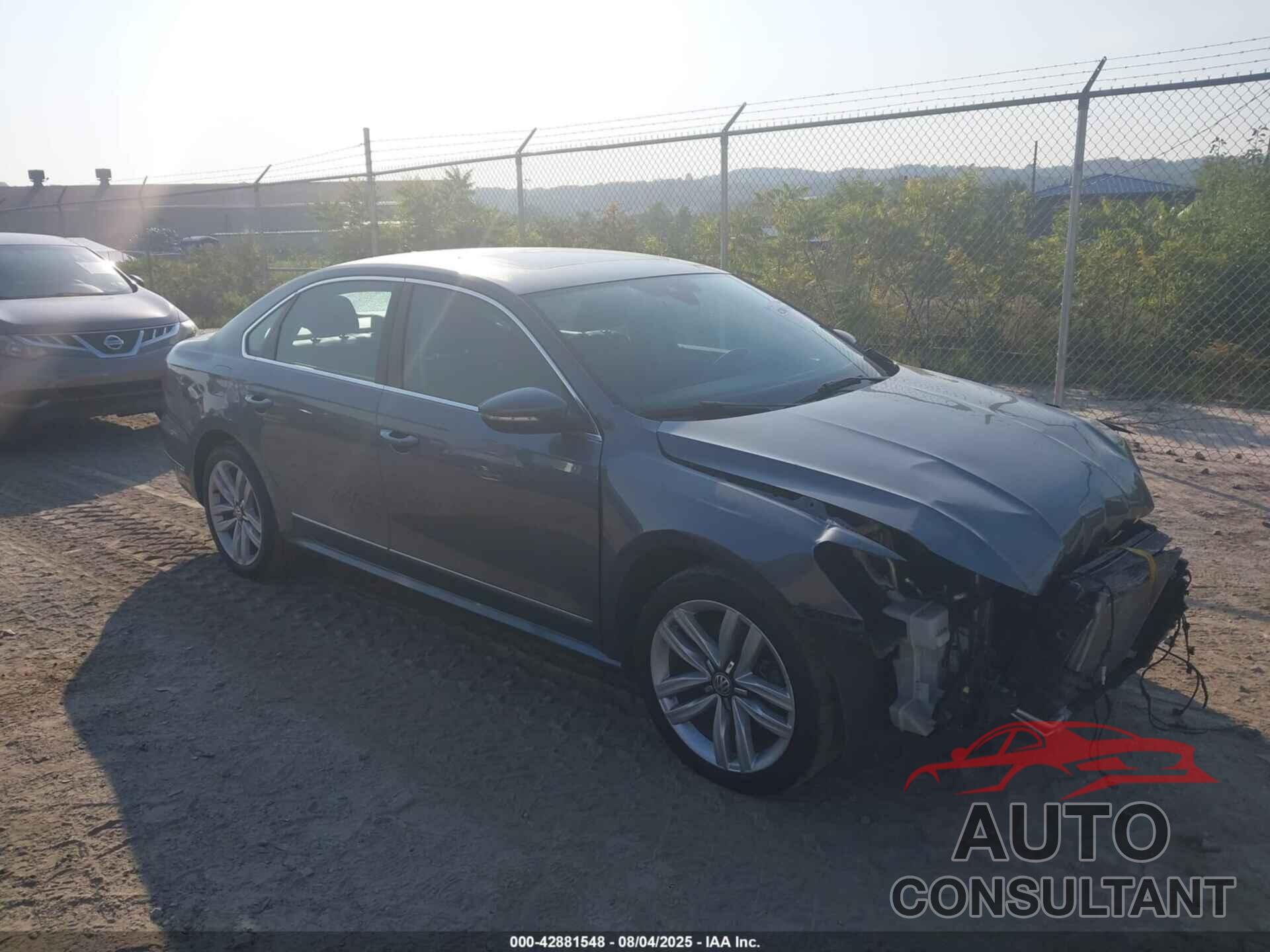 VOLKSWAGEN PASSAT 2017 - 1VWCT7A31HC066828