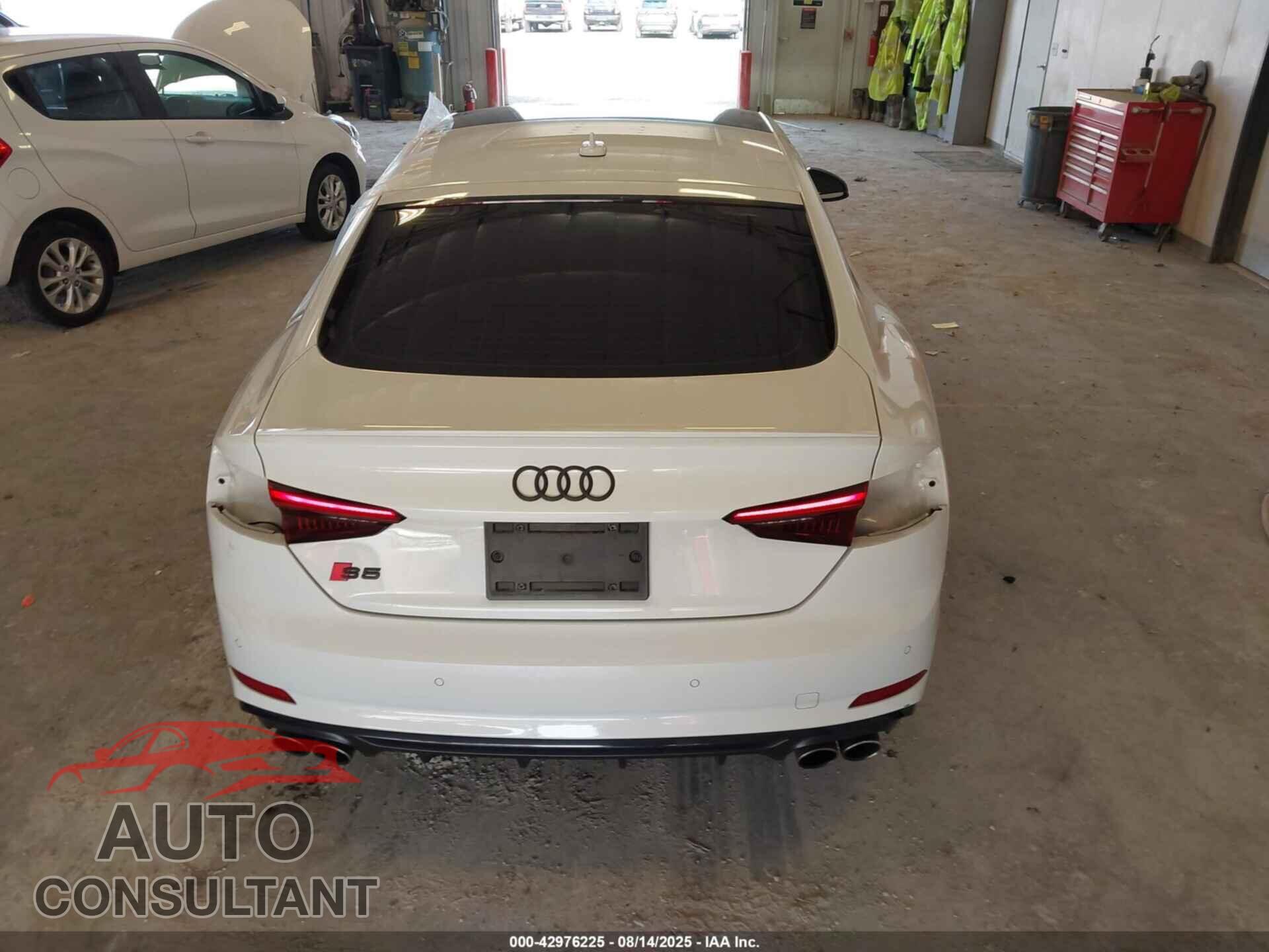 AUDI S5 2019 - WAUC4CF59KA095657
