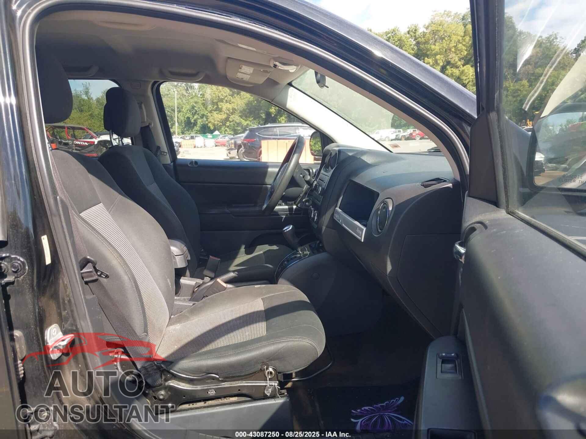 JEEP COMPASS 2014 - 1C4NJCBA9ED743119