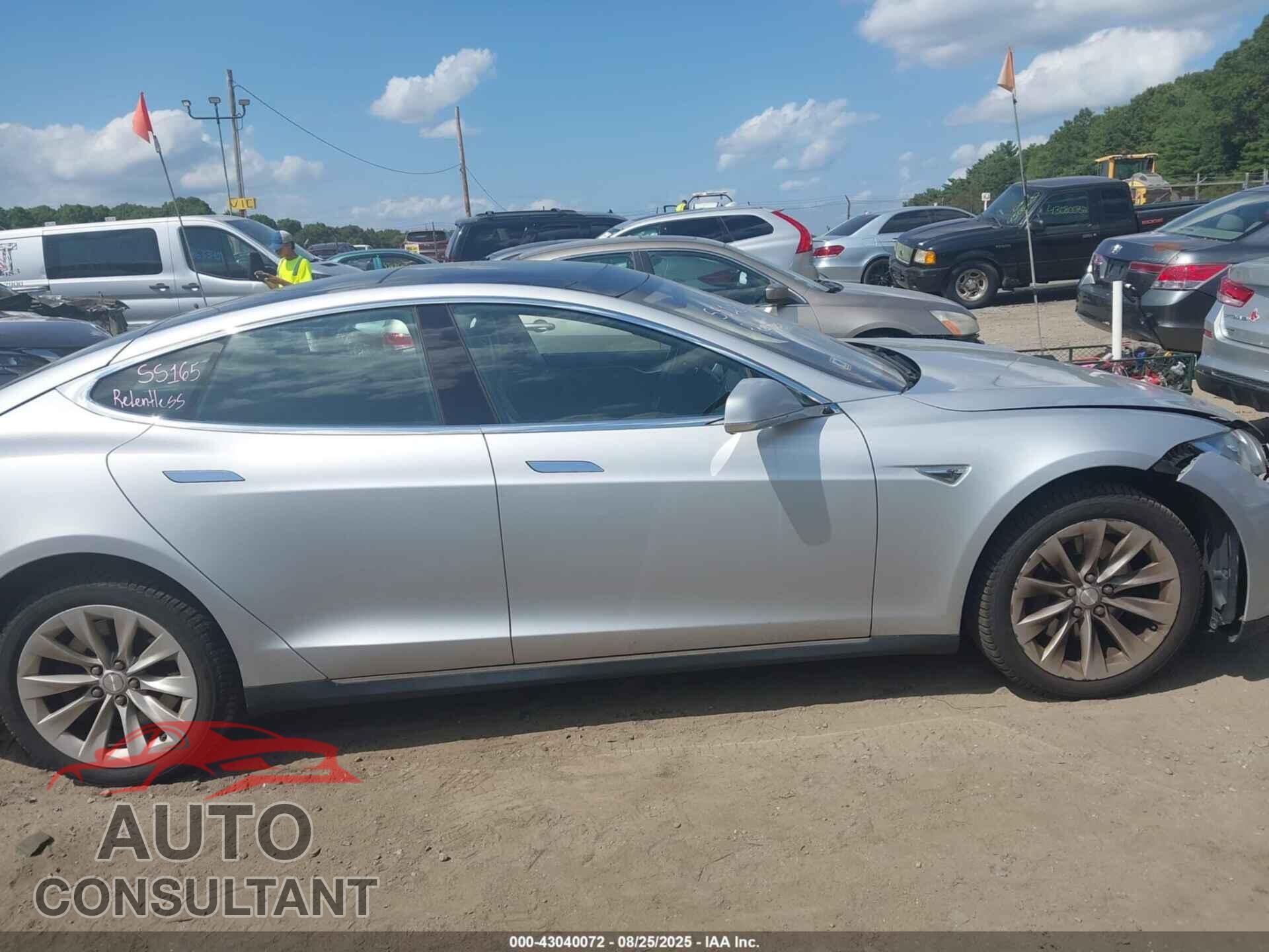 TESLA MODEL S 2013 - 5YJSA1CN3DFP14165