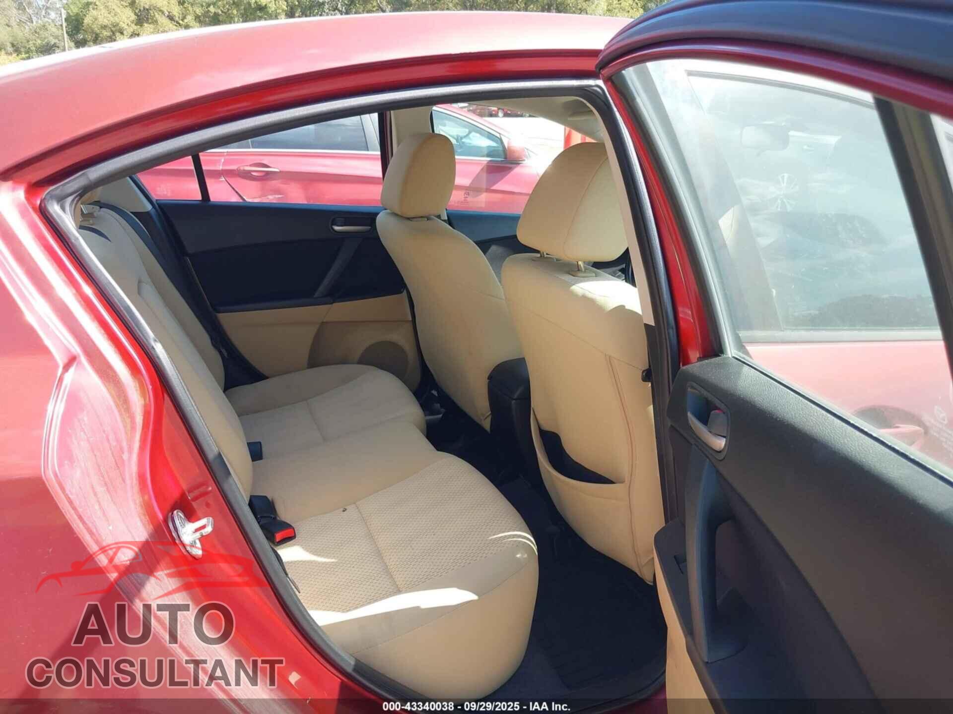 MAZDA MAZDA3 2011 - JM1BL1VF0B1459934