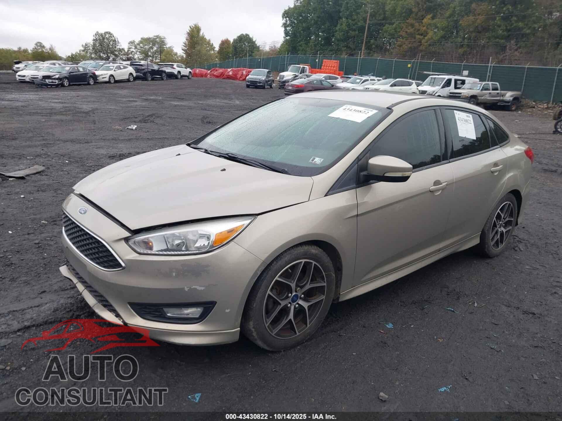 FORD FOCUS 2015 - 1FADP3F29FL285401