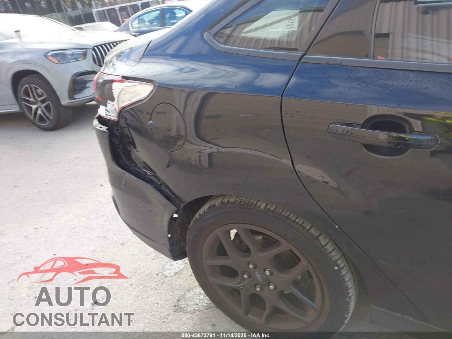 FORD FOCUS 2016 - 1FADP3FE8GL273476
