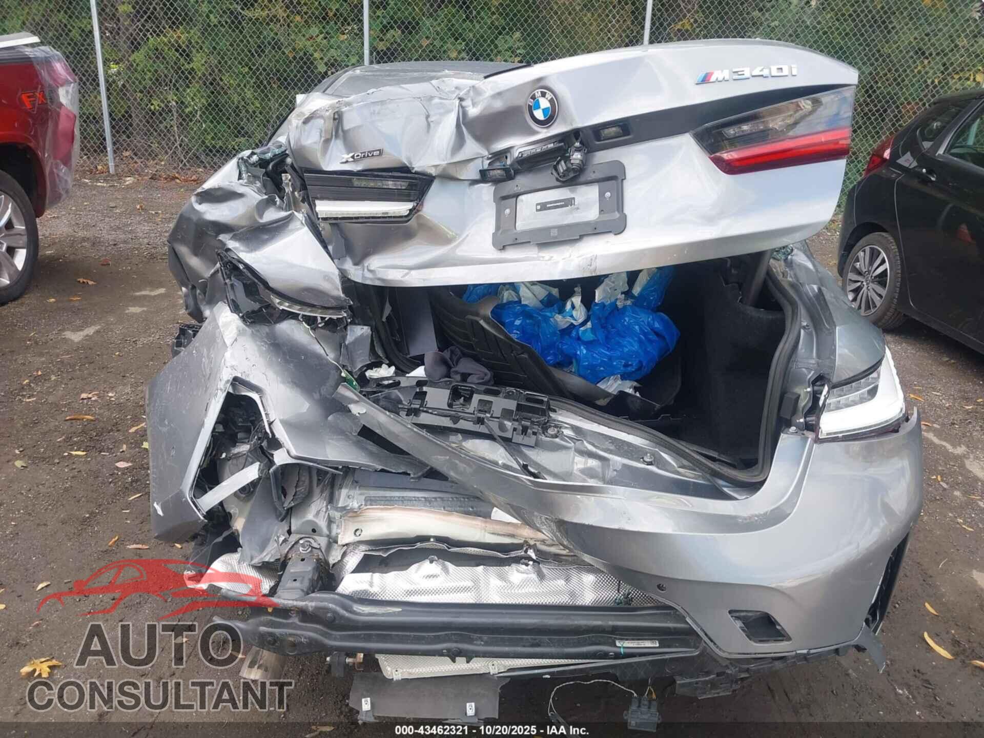 BMW 3 SERIES 2023 - 3MW49FF0XP8D57619