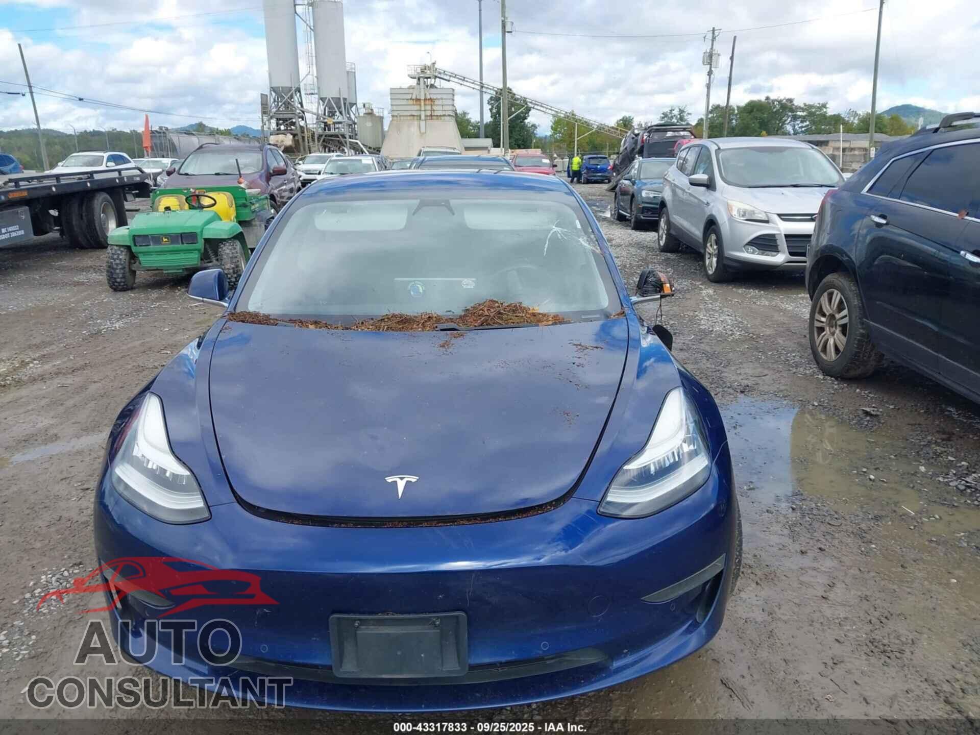 TESLA MODEL 3 2018 - 5YJ3E1EA9JF015573