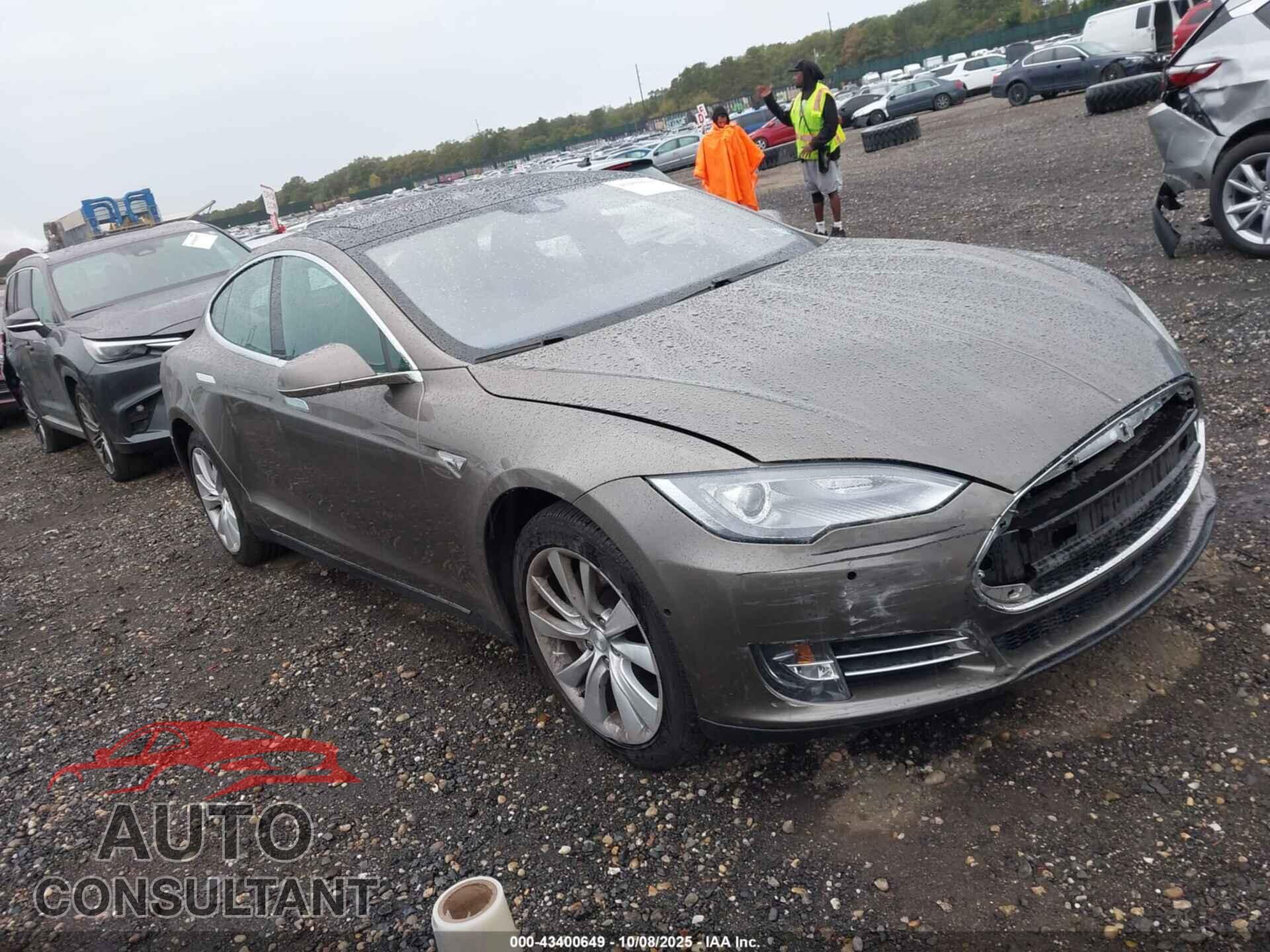 TESLA MODEL S 2016 - 5YJSA1E27GF128933