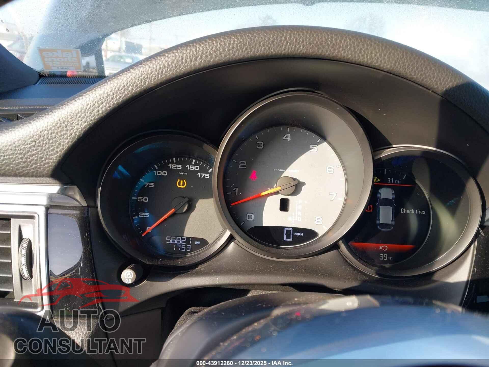 PORSCHE MACAN 2016 - WP1AB2A5XGLB43775