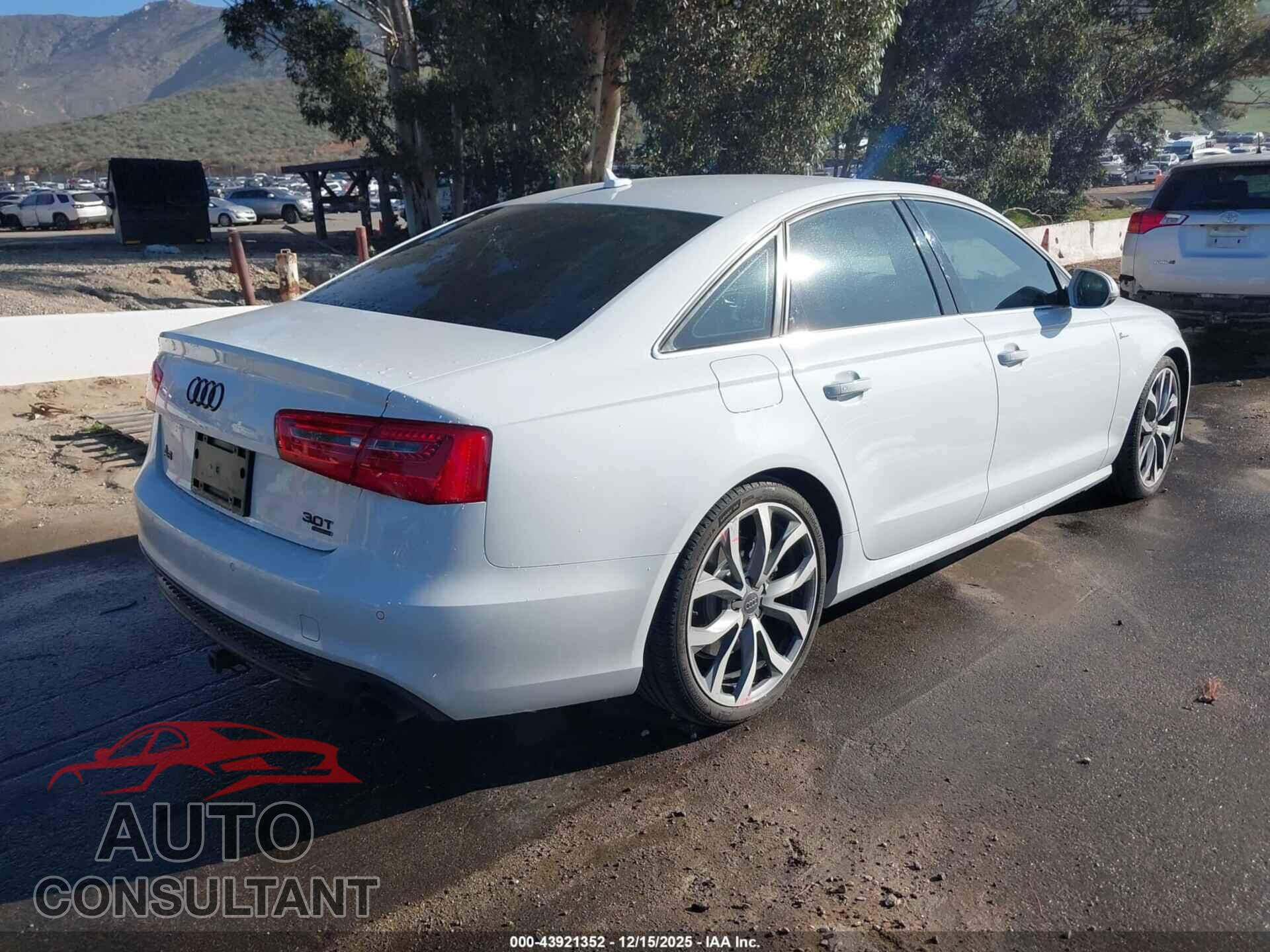 AUDI A6 2012 - WAUJGAFC4CN130357