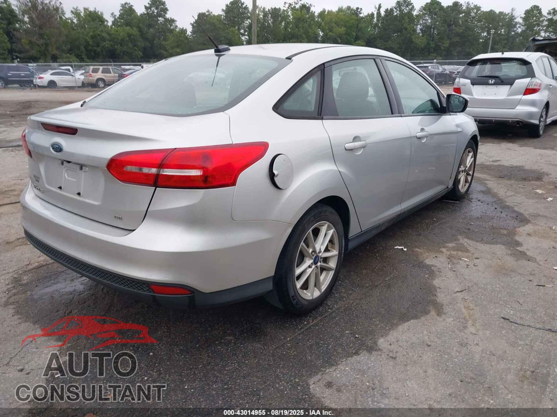 FORD FOCUS 2015 - 1FADP3F24FL250846