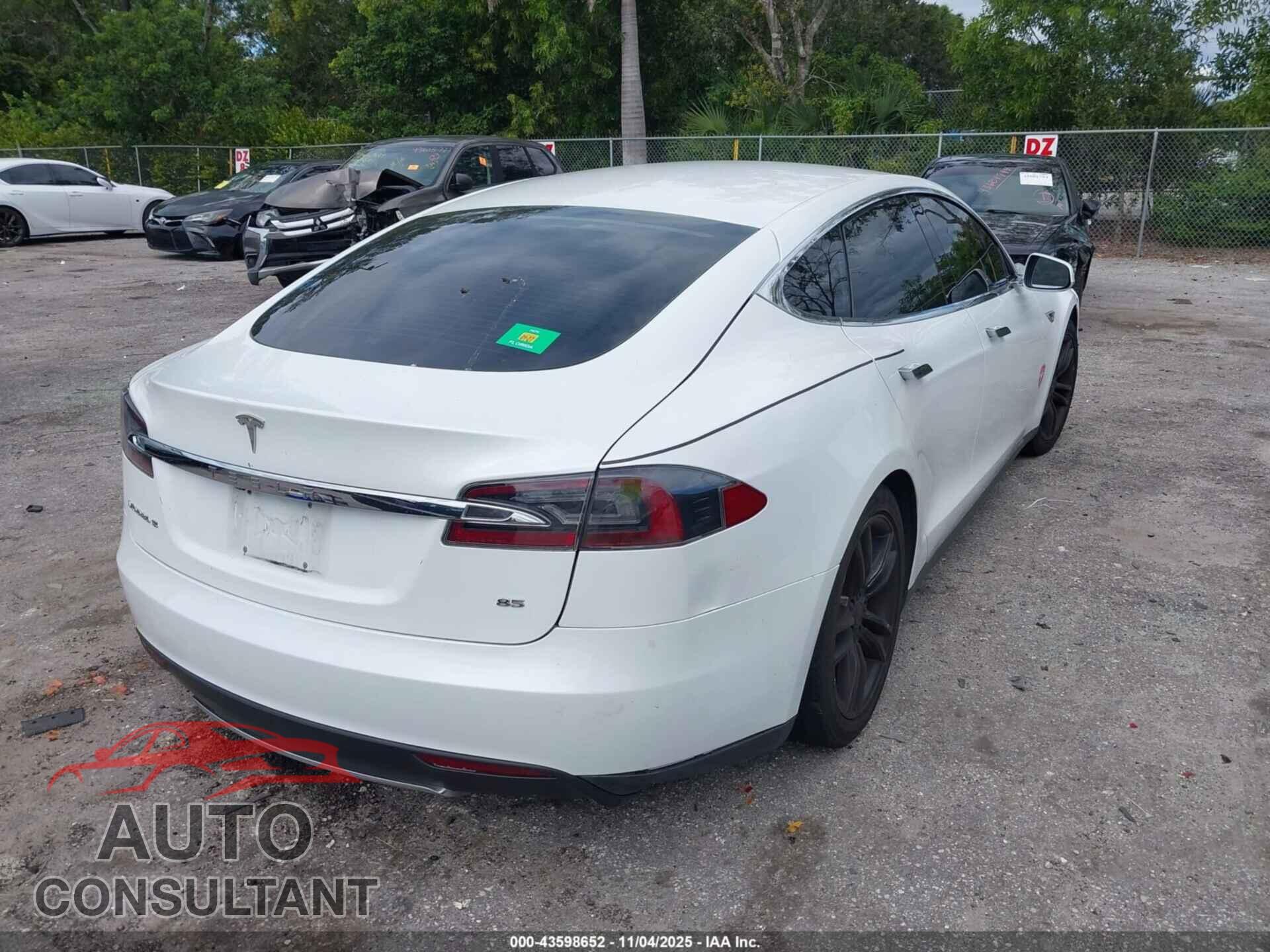 TESLA MODEL S 2013 - 5YJSA1DN3DFP13788