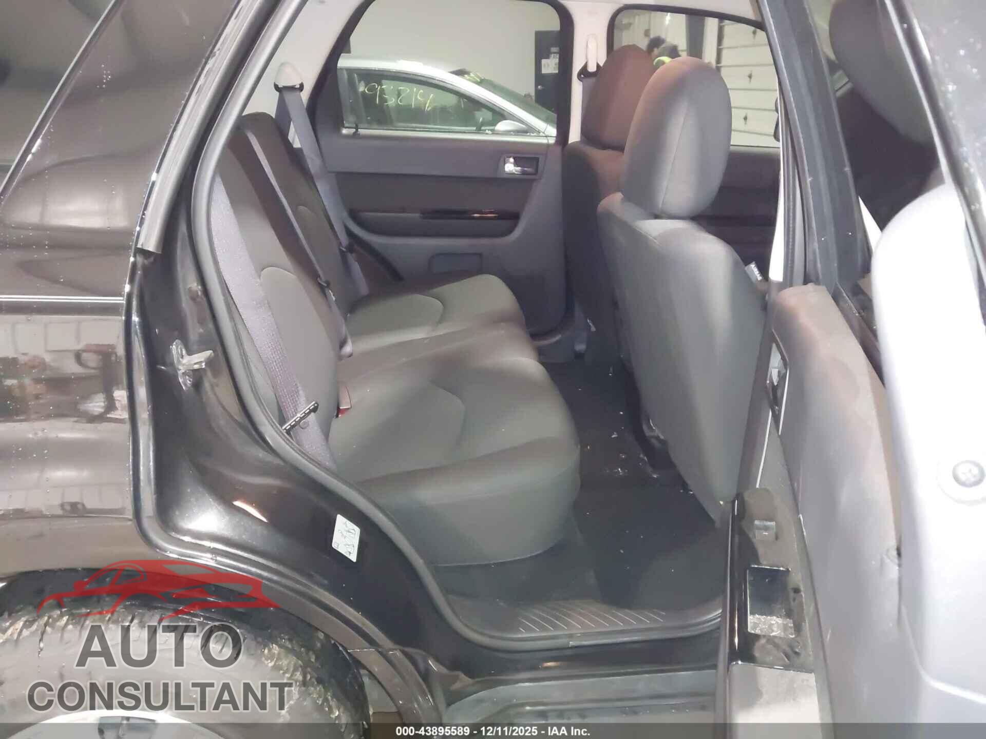 MAZDA TRIBUTE 2011 - 4F2CY0C75BKM06748