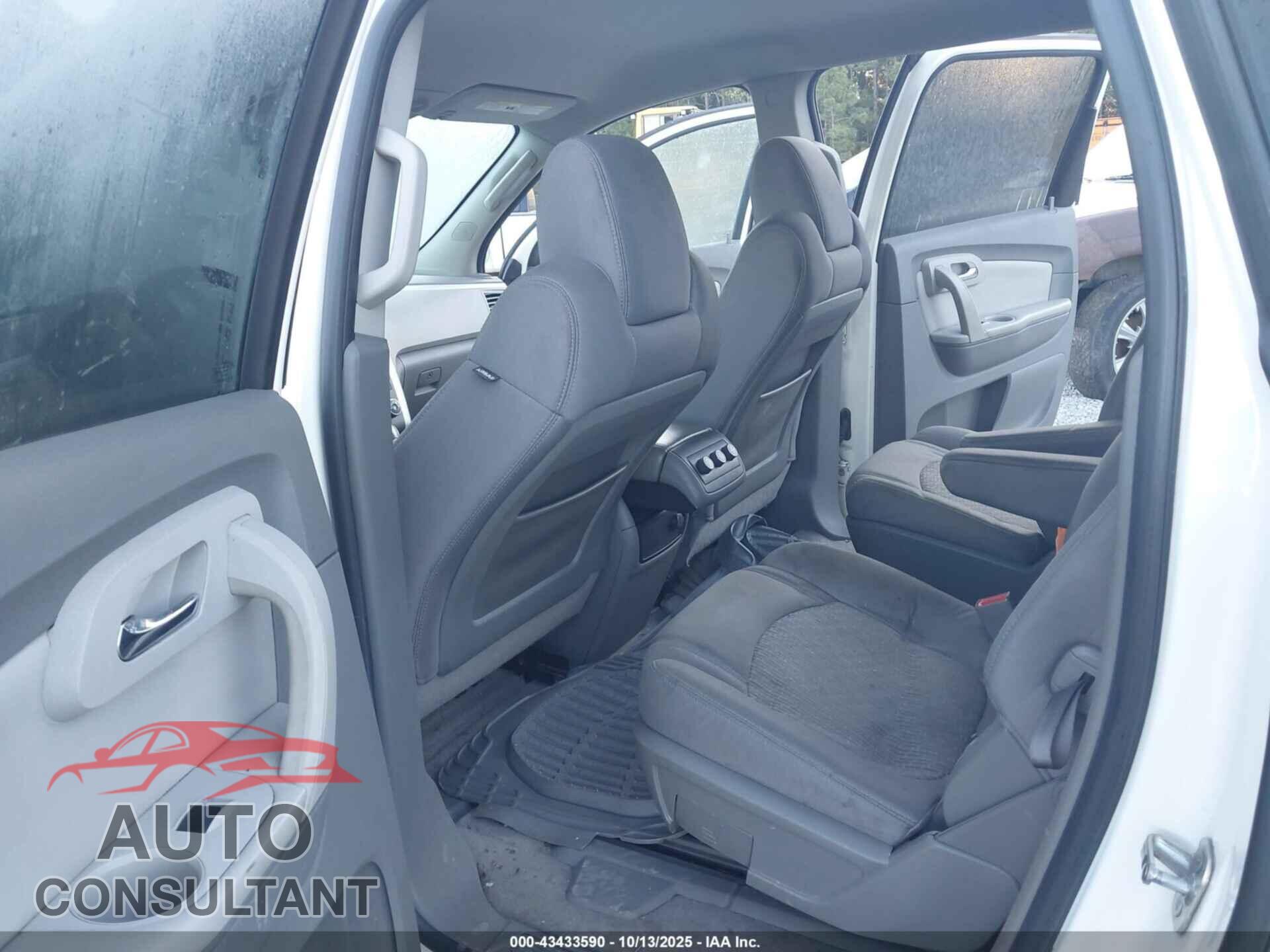 CHEVROLET TRAVERSE 2010 - 1GNLRFED2AJ207719