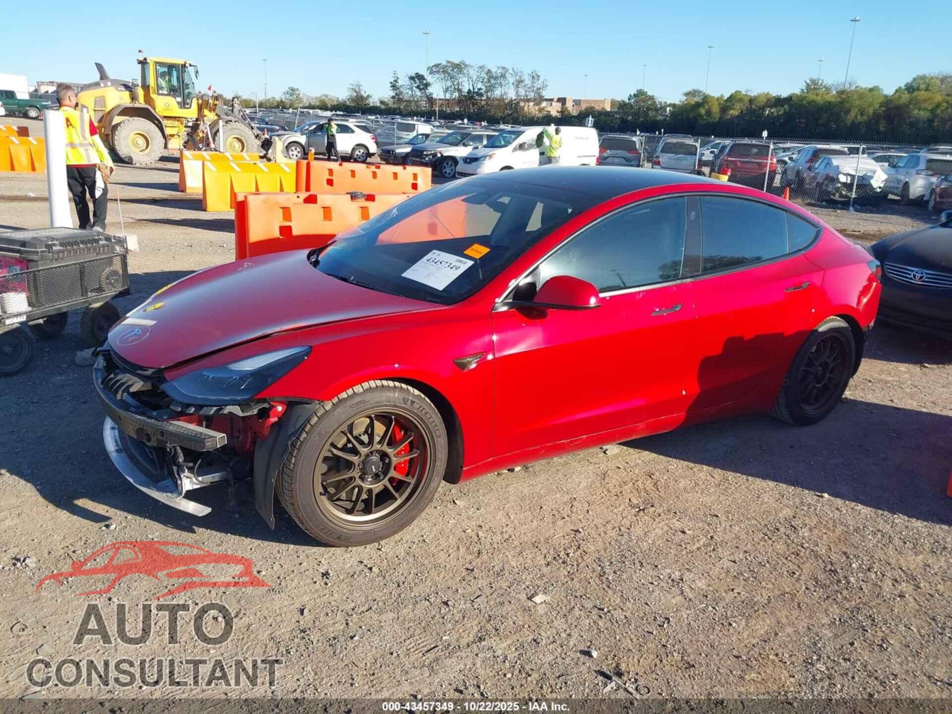 TESLA MODEL 3 2021 - 5YJ3E1EC2MF033242