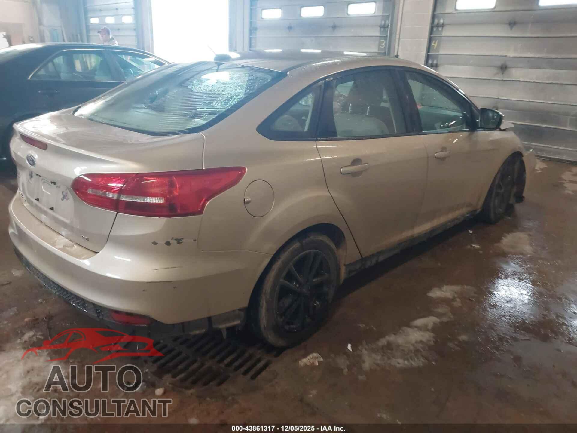 FORD FOCUS 2017 - 1FADP3F20HL317817