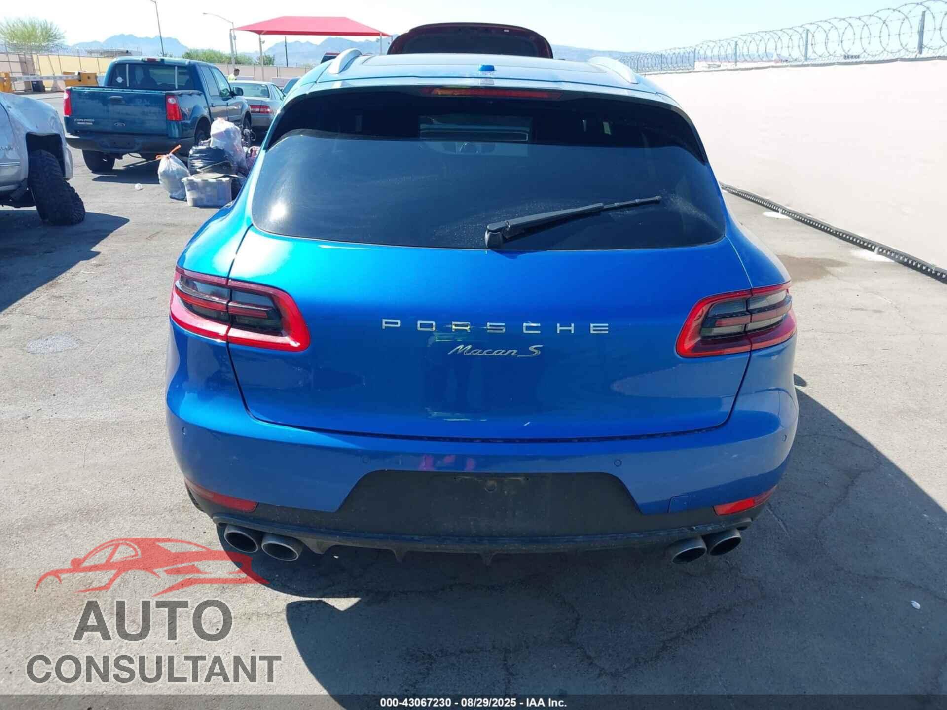 PORSCHE MACAN 2015 - WP1AB2A5XFLB65757