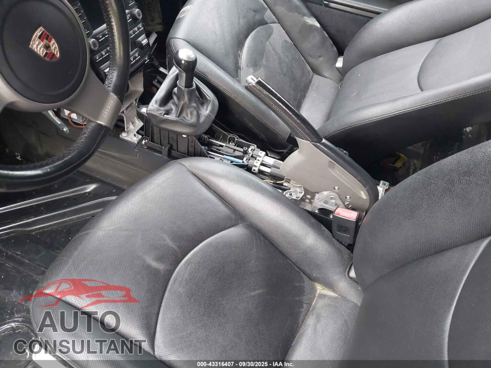 PORSCHE BOXSTER 2010 - WP0CA2A84AS710258