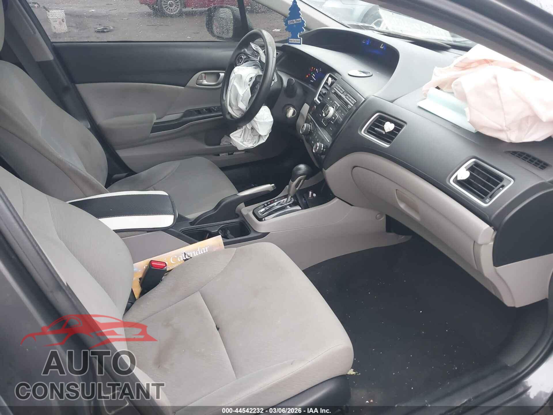 HONDA CIVIC 2013 - 2HGFB2F53DH592189