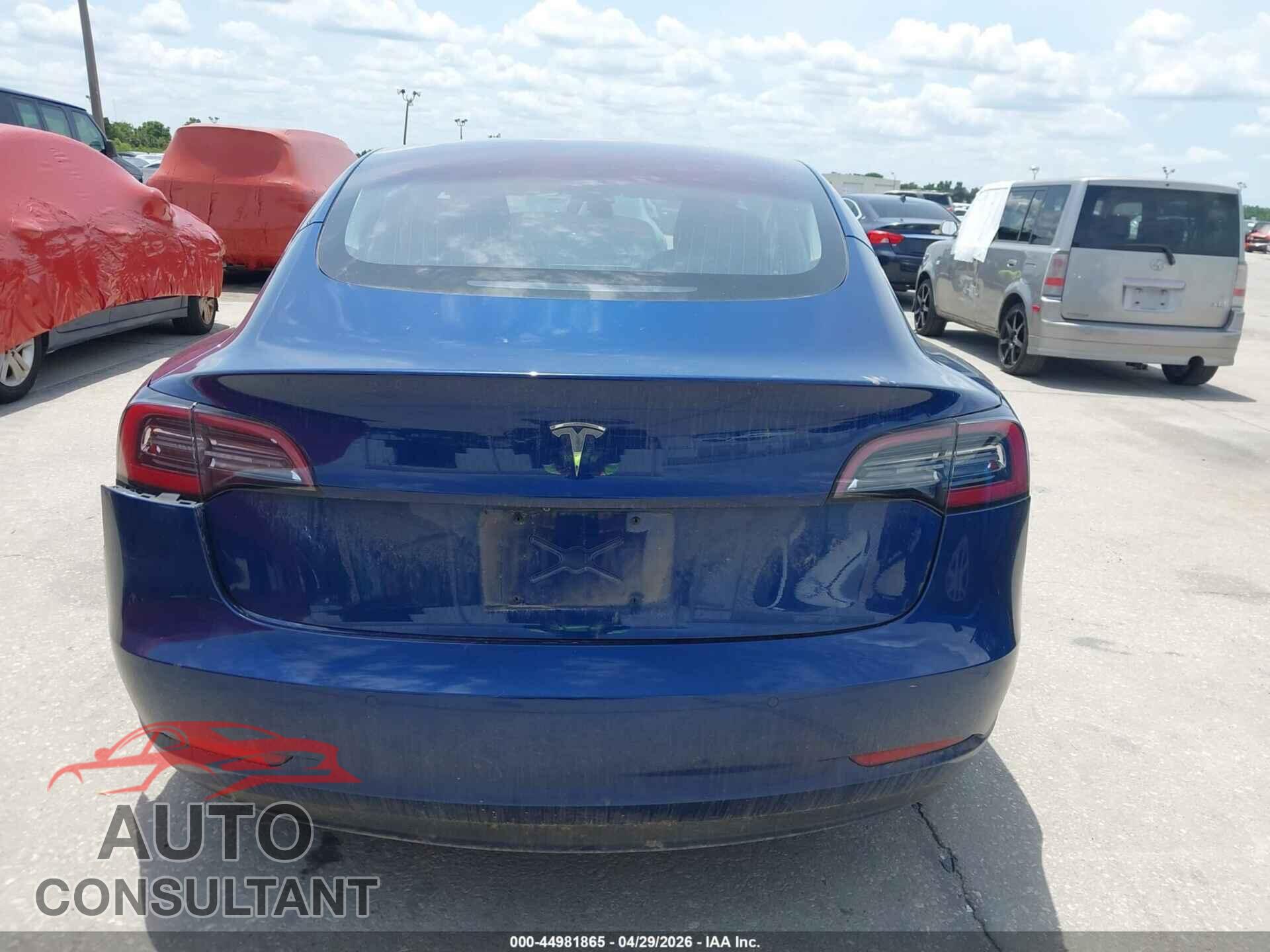 TESLA MODEL 3 2018 - 5YJ3E1EA9JF007375