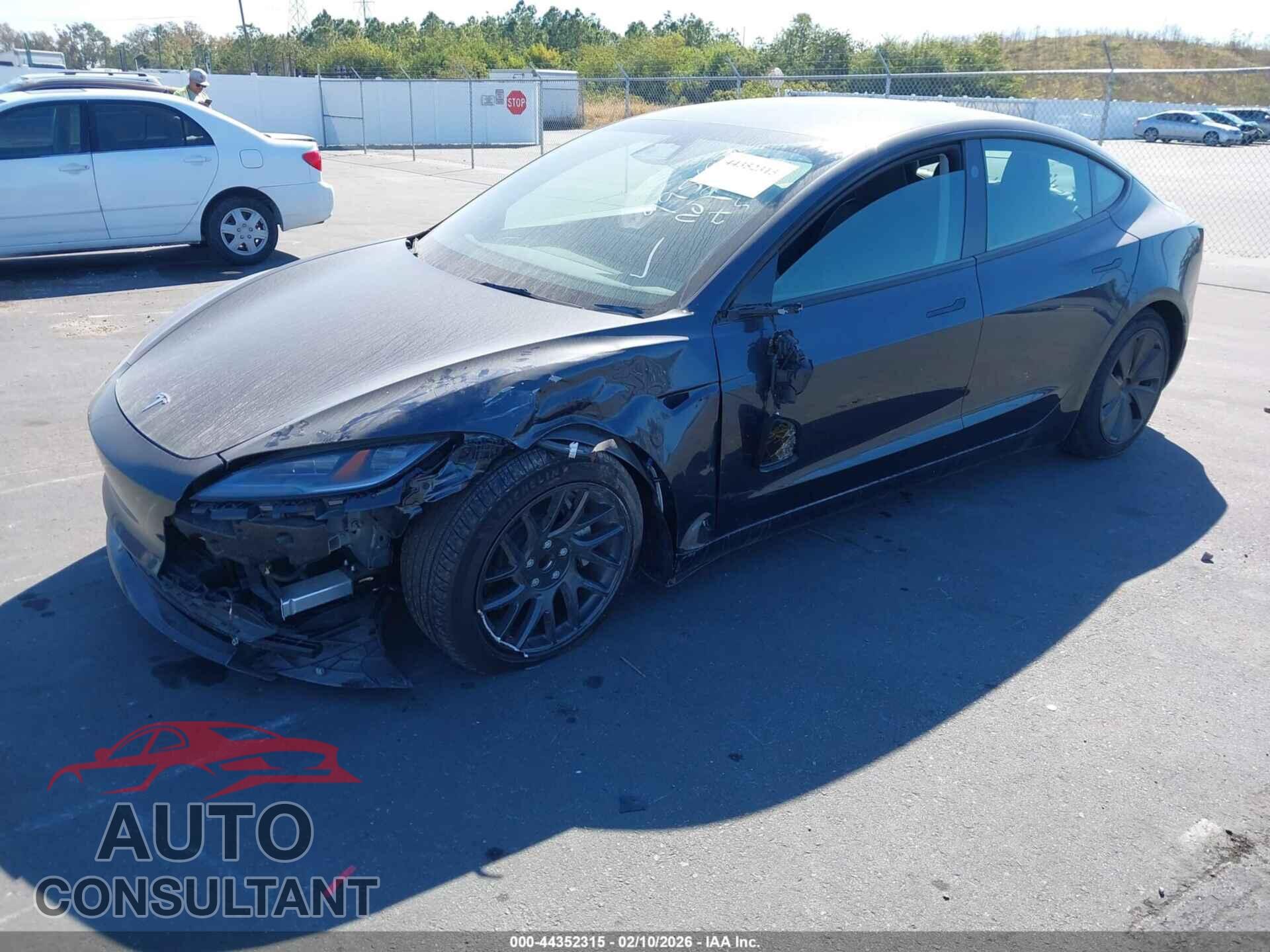 TESLA MODEL 3 2025 - 5YJ3E1EA4SF995697