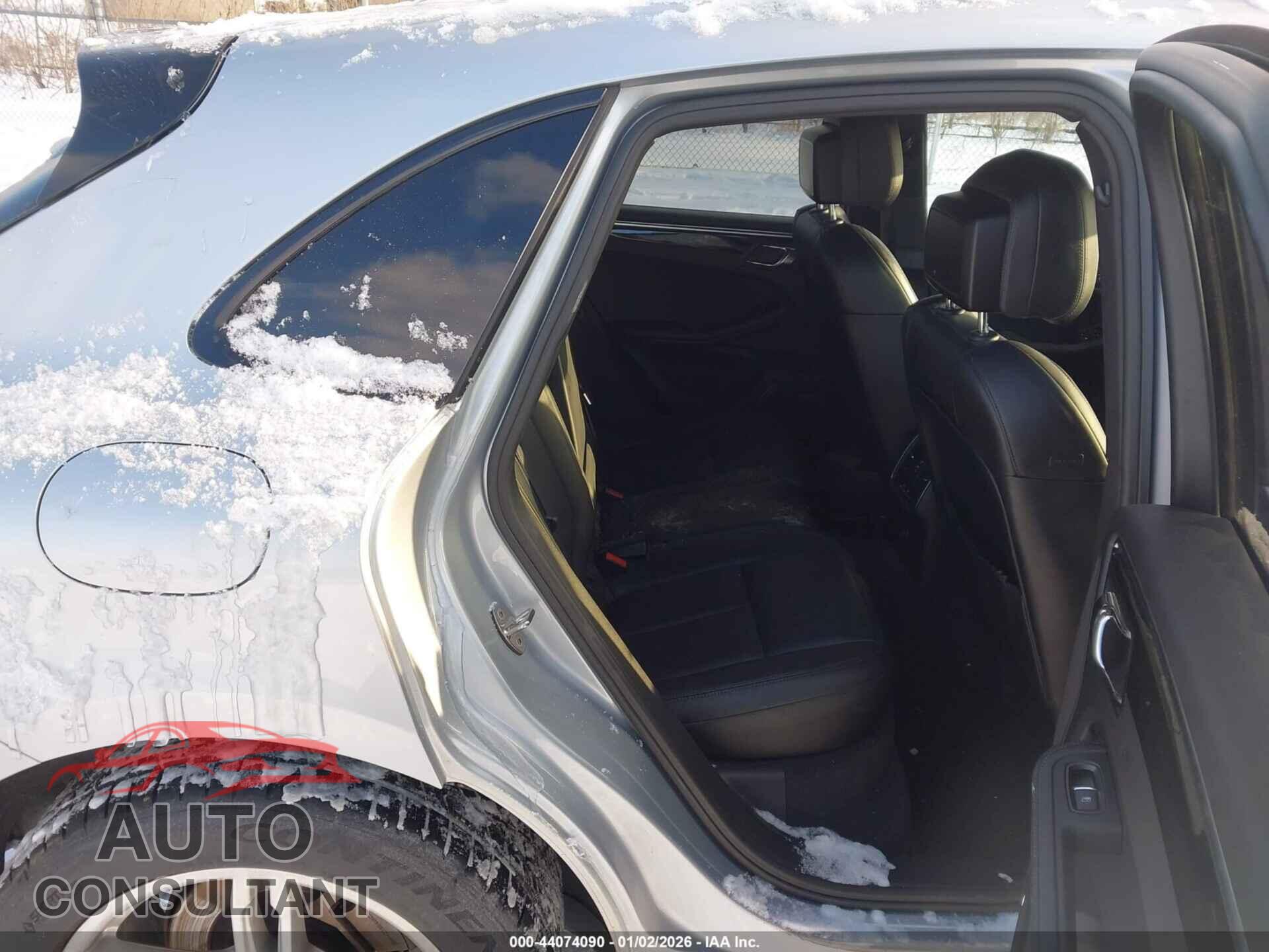 PORSCHE MACAN 2016 - WP1AB2A51GLB54843