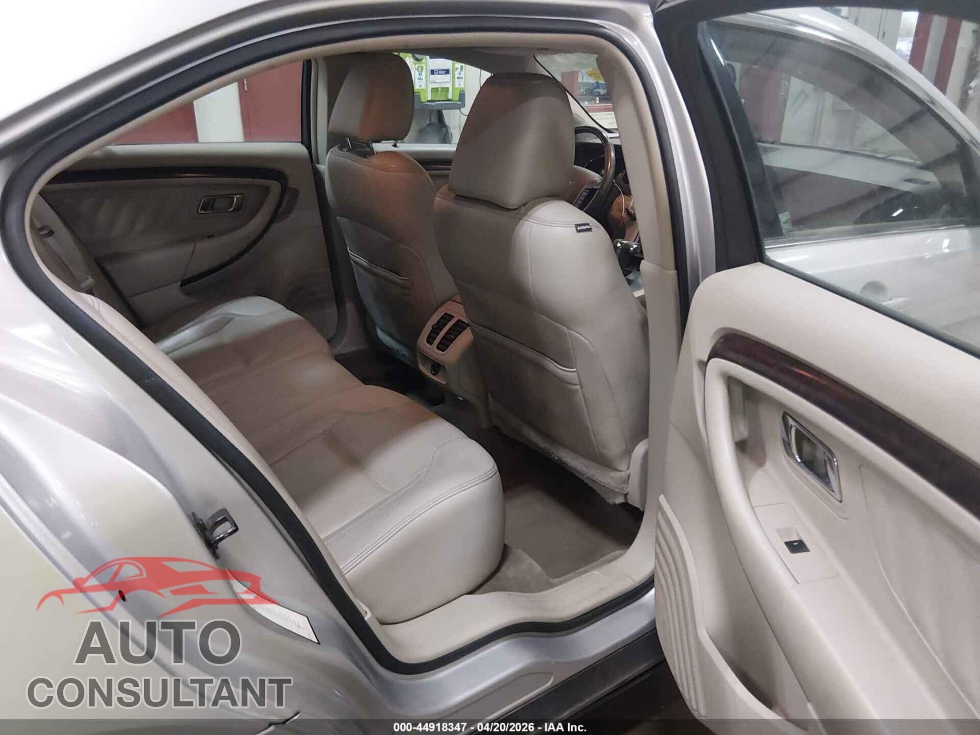 FORD TAURUS 2011 - 1FAHP2FW4BG190472