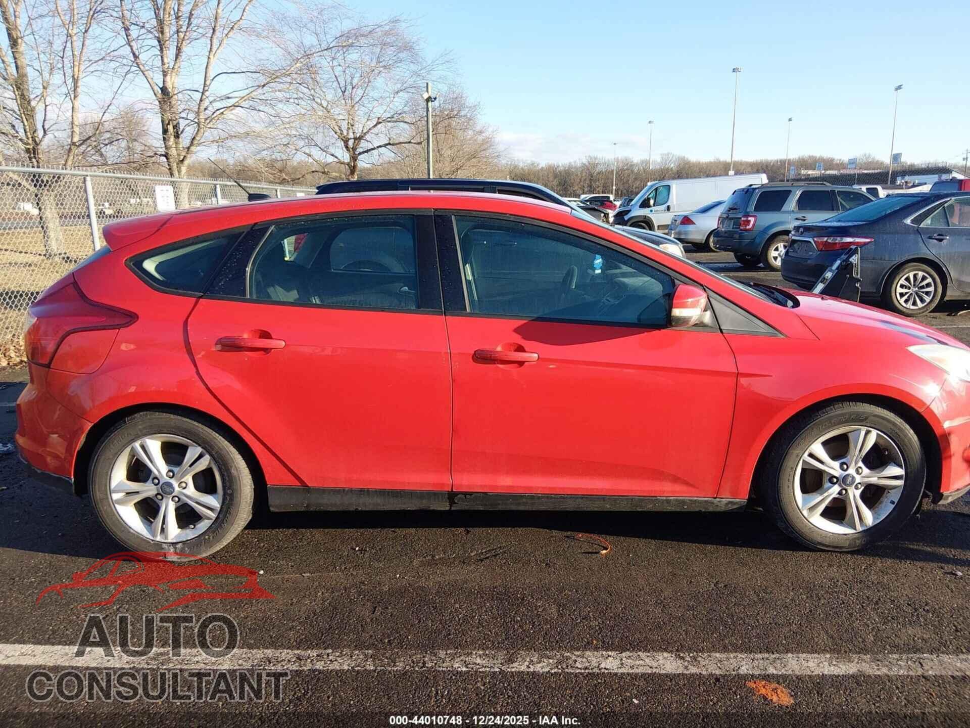 FORD FOCUS 2014 - 1FADP3K25EL208917