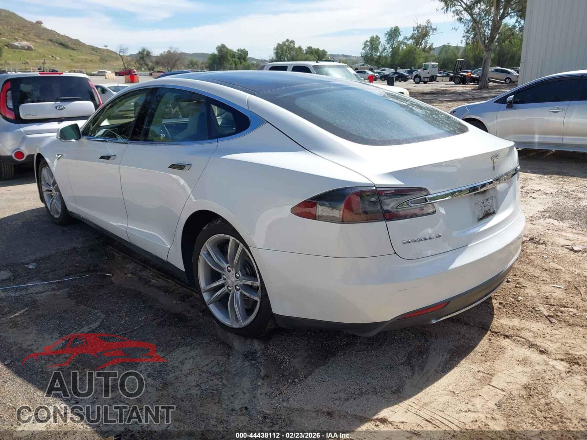 TESLA MODEL S 2013 - 5YJSA1CN3DFP10391
