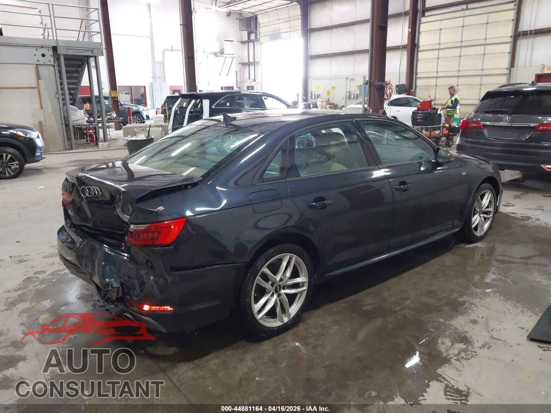 AUDI A4 2017 - WAUKMAF48HN058320